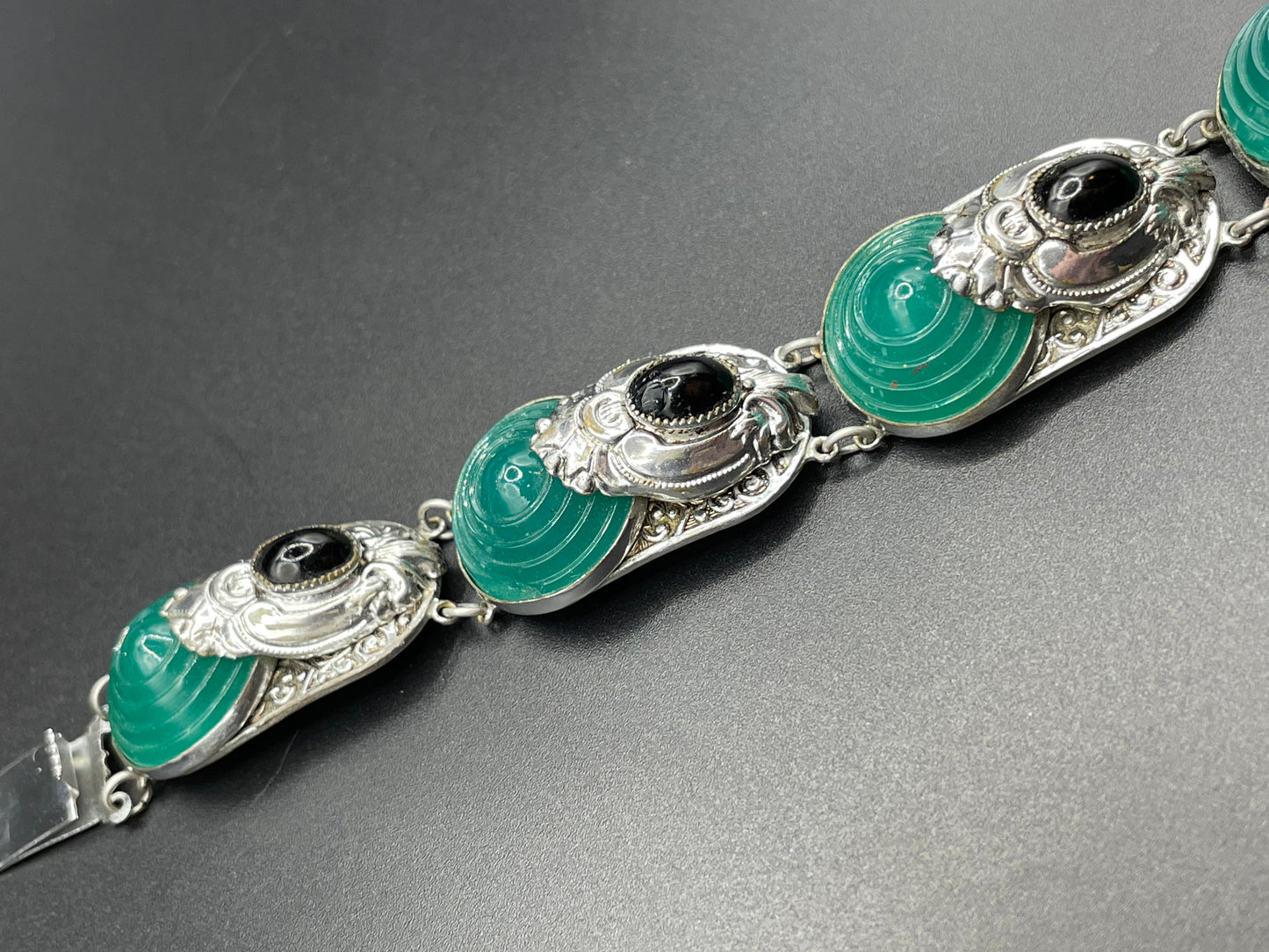 Vintage Art Deco emerald green moulded glass, black glass cabochon and silver tone bracelet - replacement rhinestone clasp