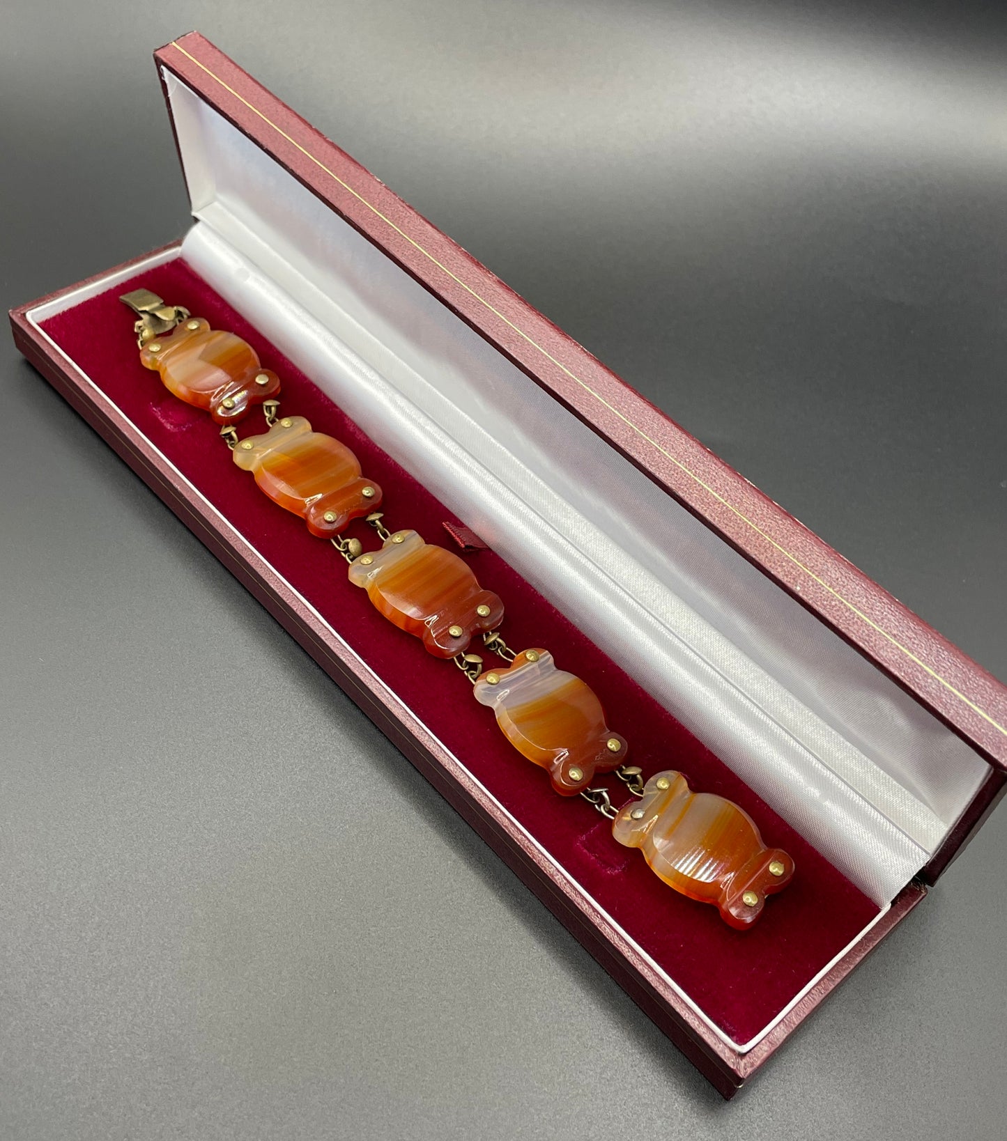 Antique Victorian carnelian agate carved panel Scottish style bracelet, beautiful gemstones, please read description for condition