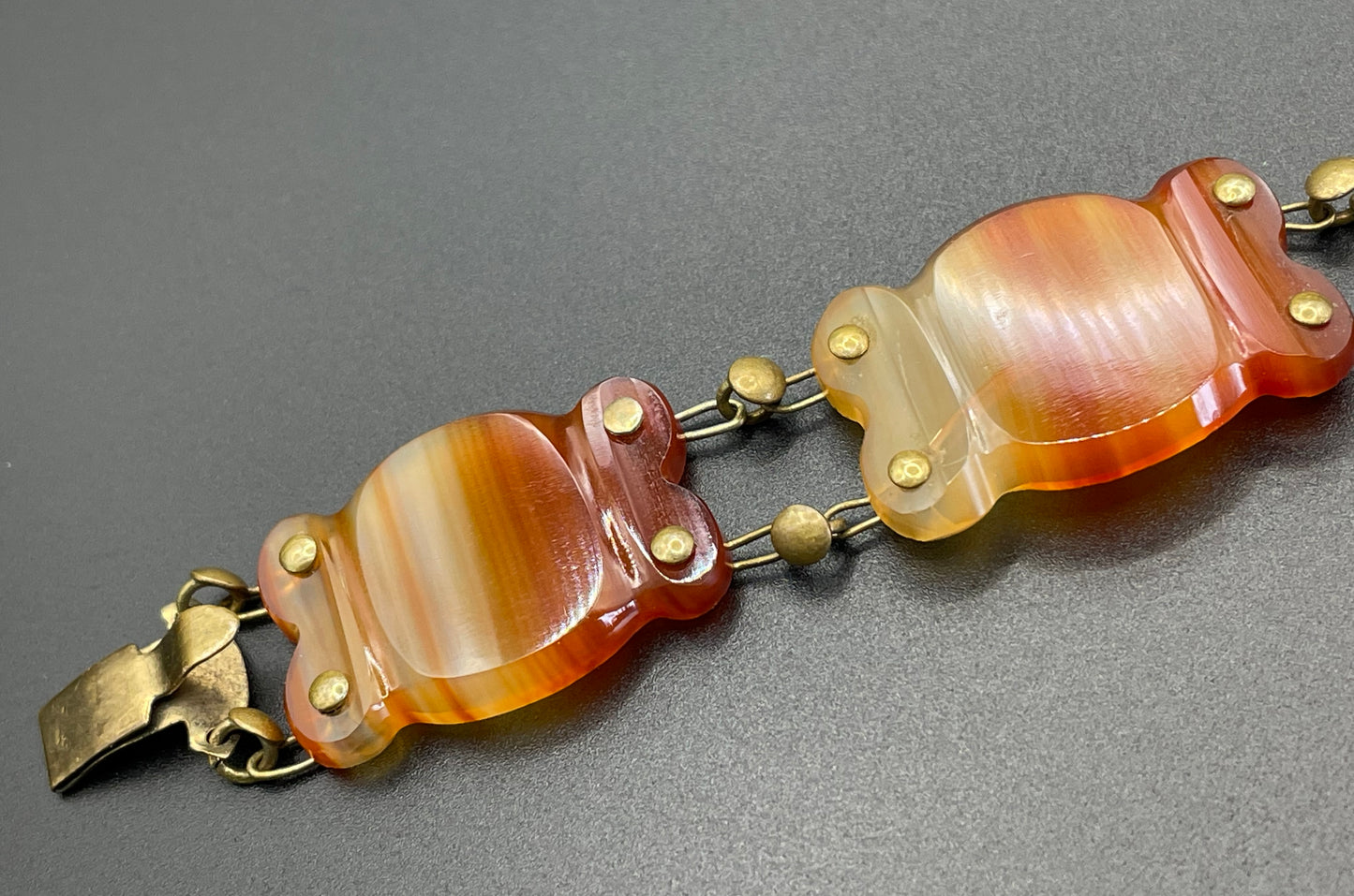 Antique Victorian carnelian agate carved panel Scottish style bracelet, beautiful gemstones, please read description for condition