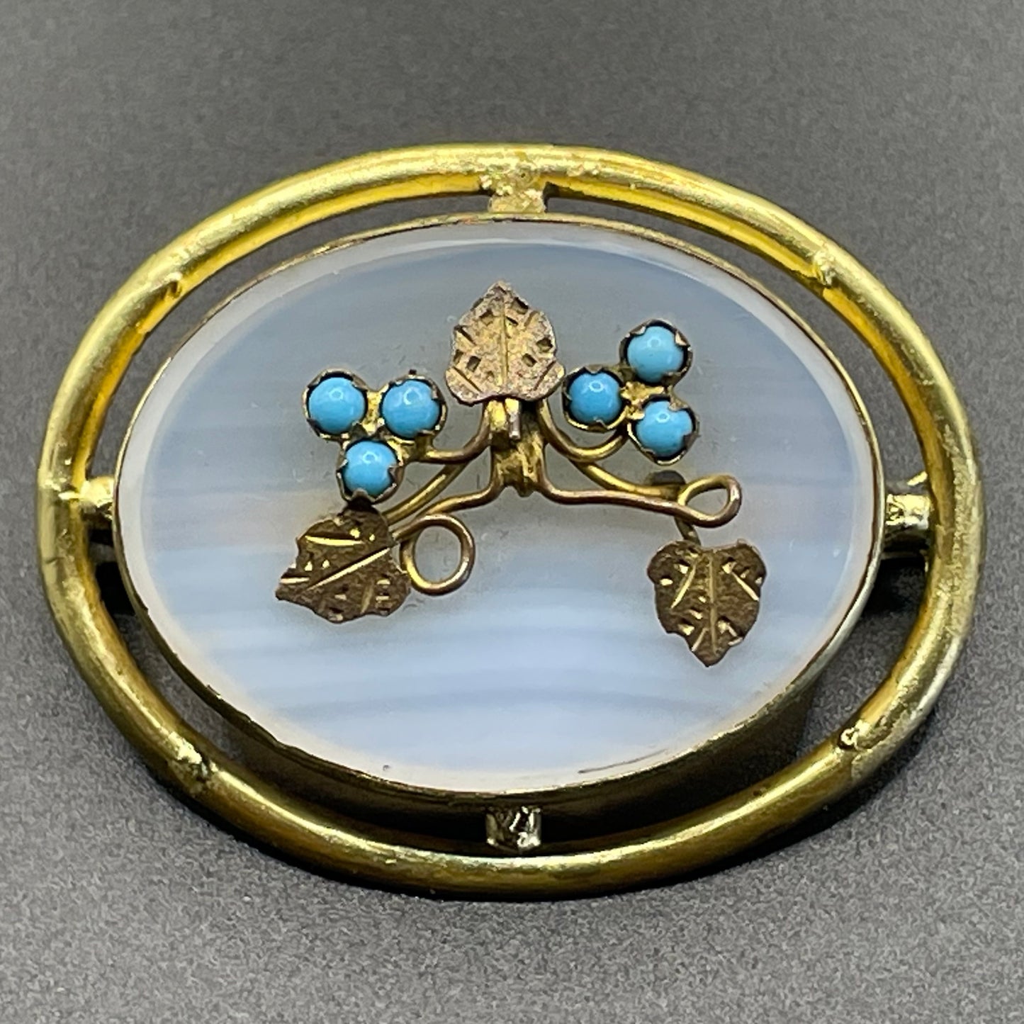 Antique Victorian chalcedony and turquoise pinchbeck or gilt / rolled gold / gold plated brooch, delicate floral leaf design