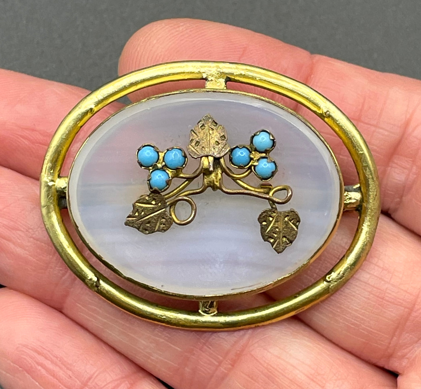 Antique Victorian chalcedony and turquoise pinchbeck or gilt / rolled gold / gold plated brooch, delicate floral leaf design