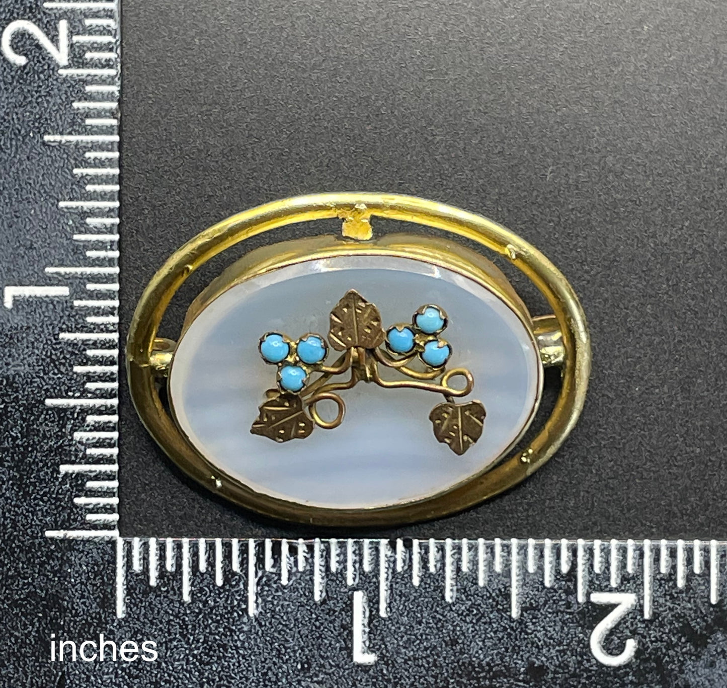 Antique Victorian chalcedony and turquoise pinchbeck or gilt / rolled gold / gold plated brooch, delicate floral leaf design