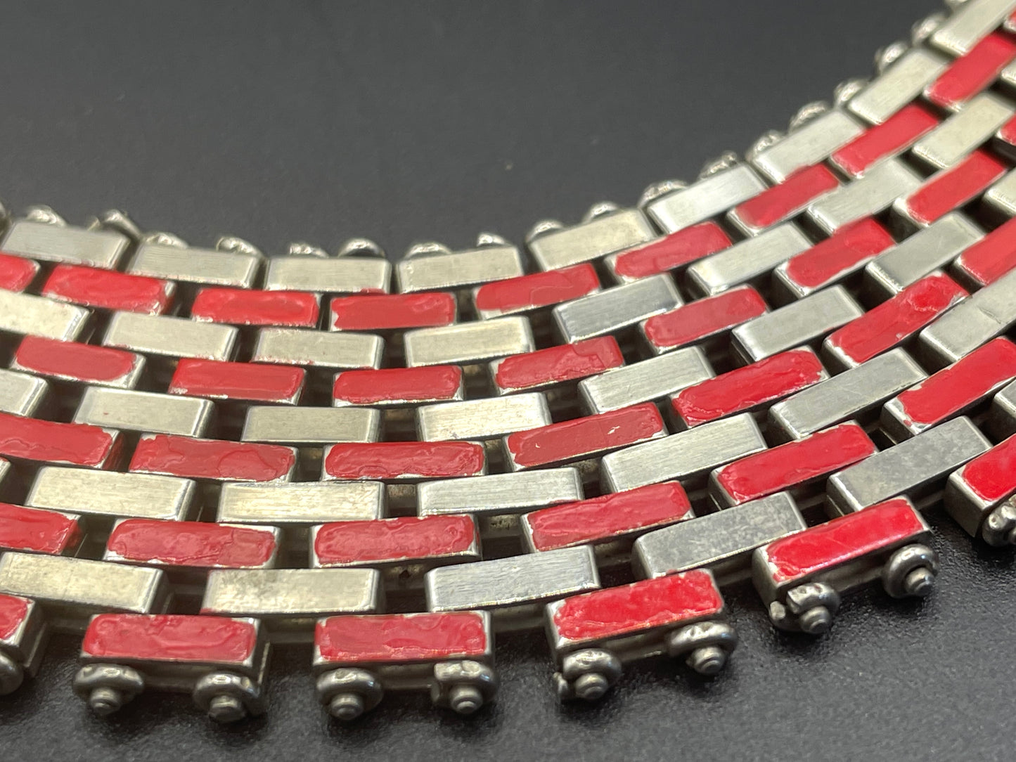 Vintage Jakob Bengel Art Deco brickwork / mauerwerk machine age shiny chrome silver tone necklace, red enamel embellishments