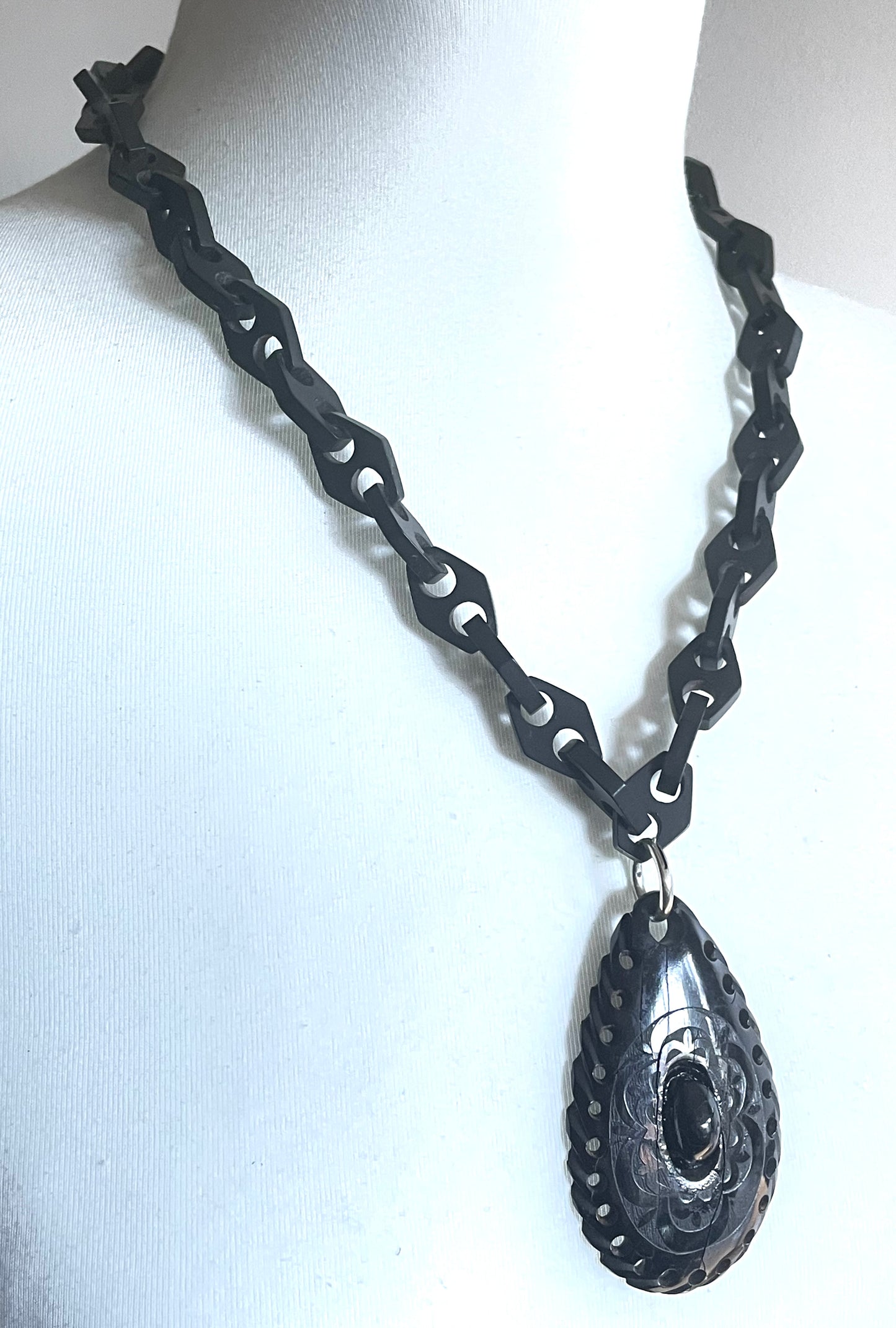 Antique Victorian vulcanite chunky chain necklace with huge, detachable carved Whitby jet teardrop pendant