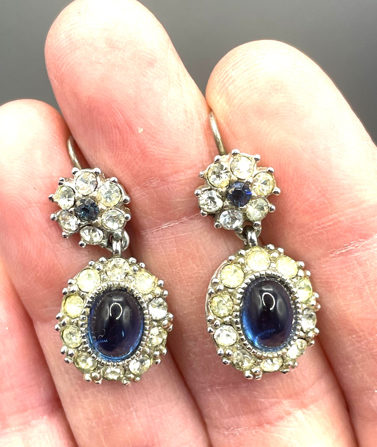 Vintage signed Ciner sapphire blue cabochon and clear rhinestone choker necklace, bracelet and dangle earrings for pierced ears