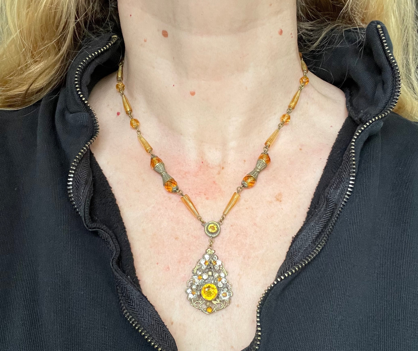Vintage Neiger pendant necklace - citrine yellow rhinestones and faceted beads with pretty floral design