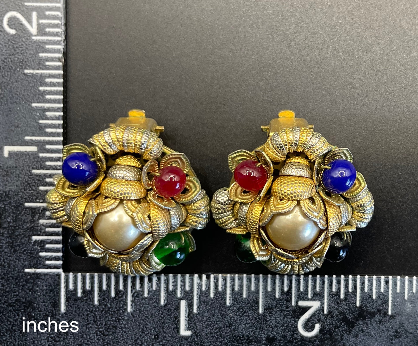 Vintage Francoise Montague clip-on earrings, characteristic stacked gold & silver tone cups with glass faux pearls and colourful glass beads