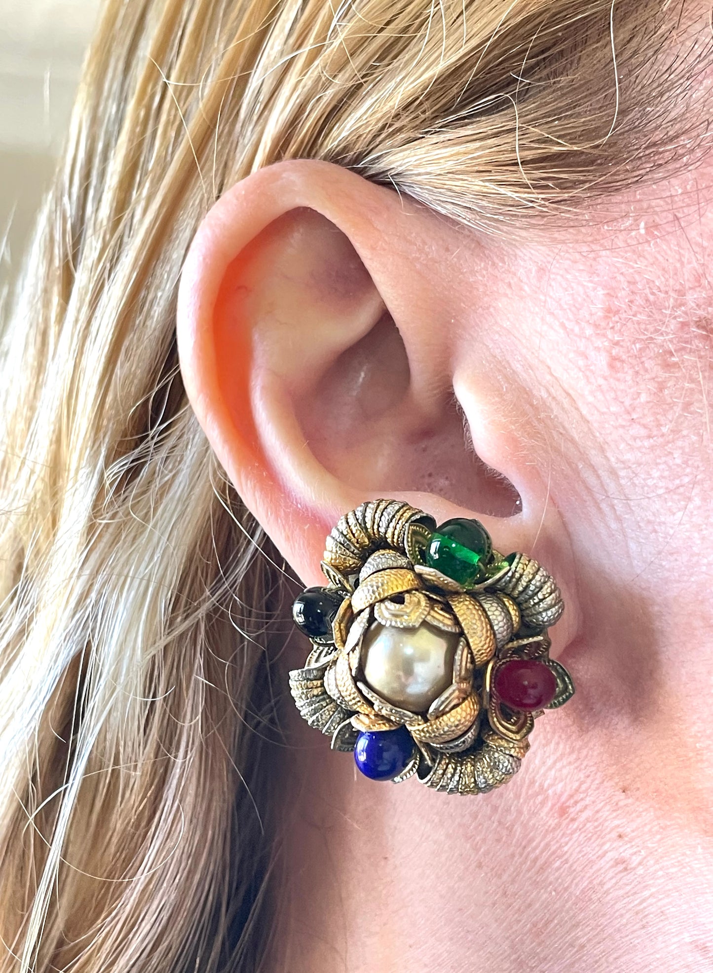 Vintage Francoise Montague clip-on earrings, characteristic stacked gold & silver tone cups with glass faux pearls and colourful glass beads