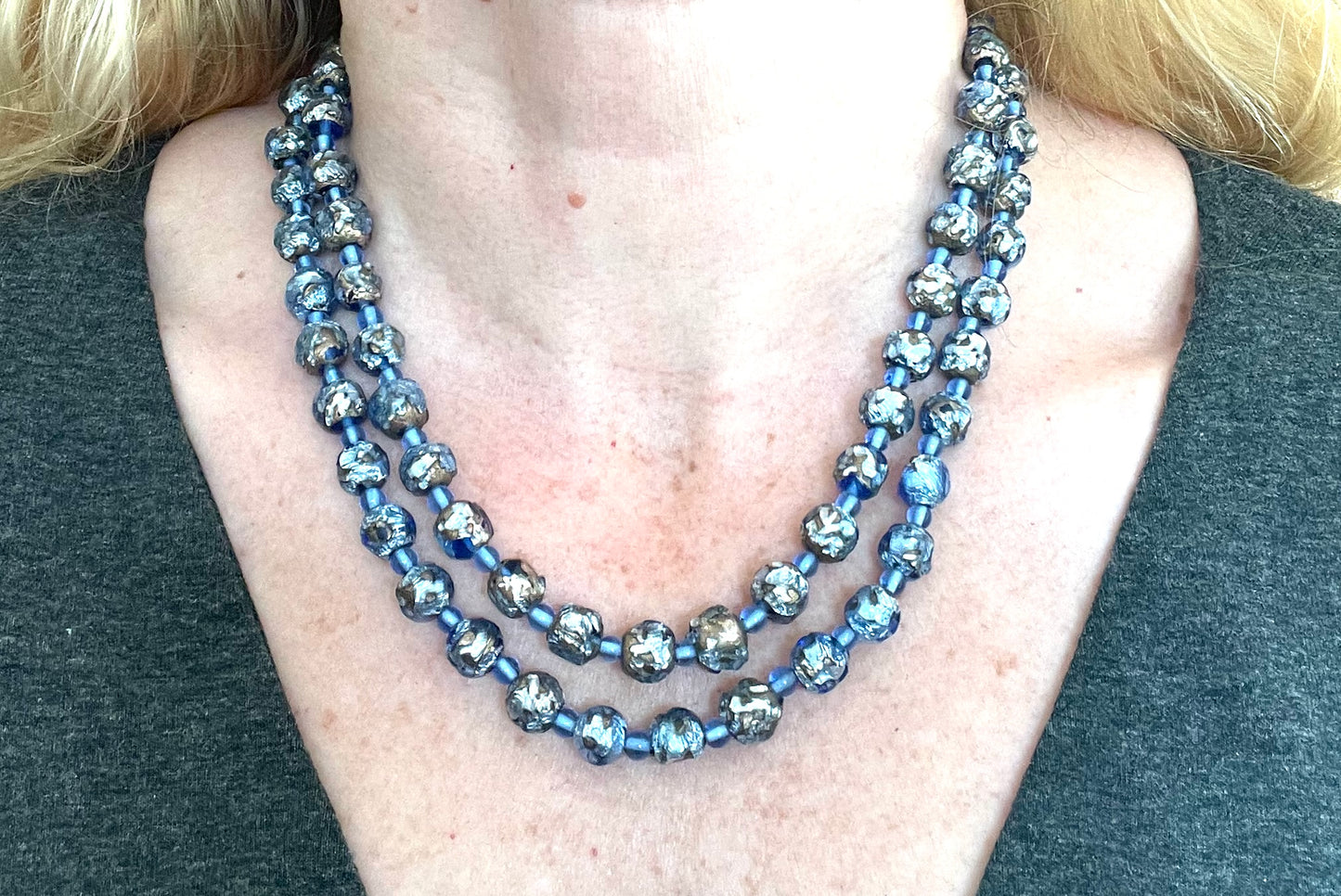 Vintage Art Deco double strand gold and shades of blue foiled glass beaded necklace, beautiful beads
