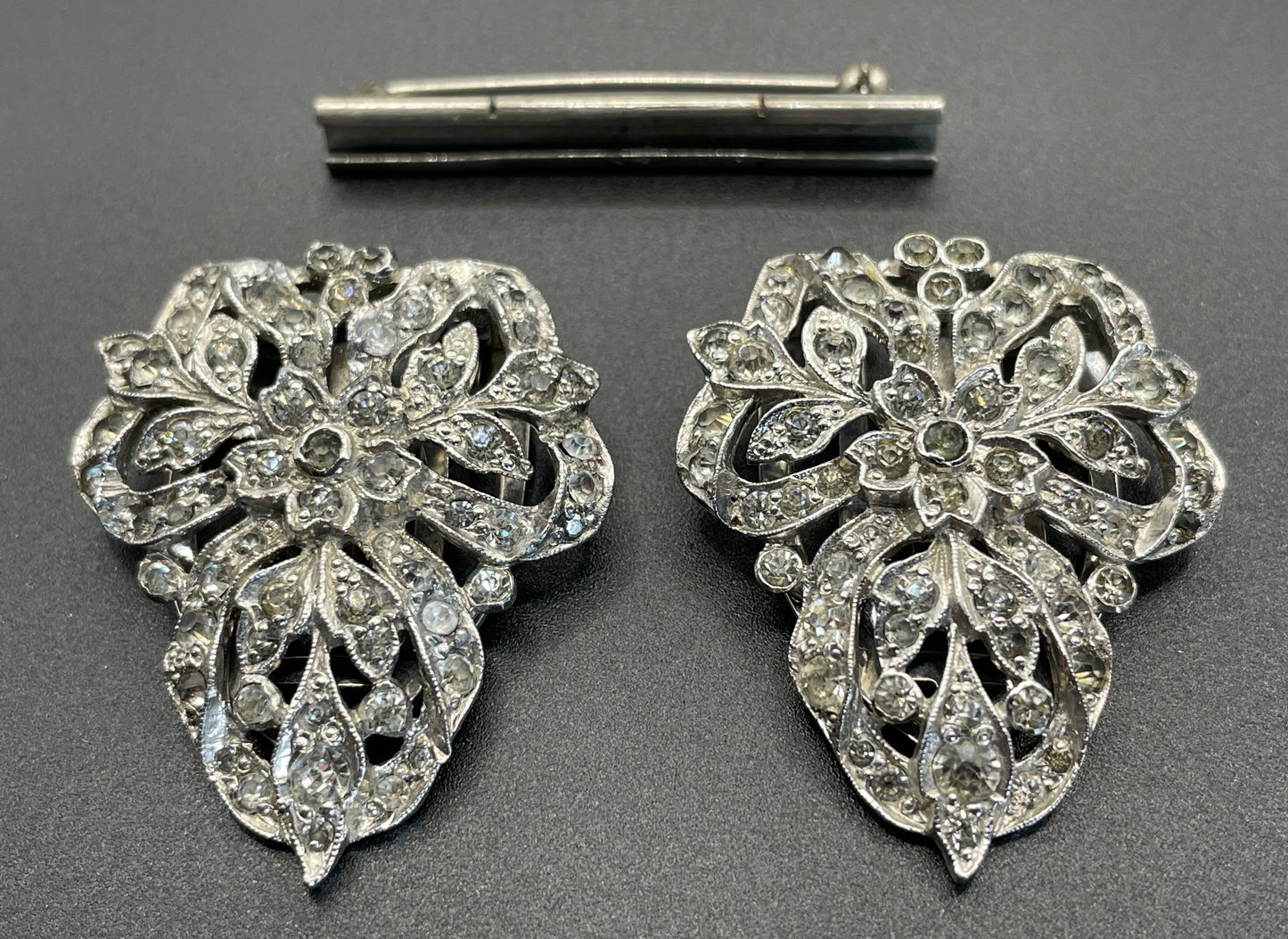 Vintage Art Deco rhinestone duette, brooch that is convertible into two dress clips, metamorphic jewellery, Ciro Pearls, made by Trifari