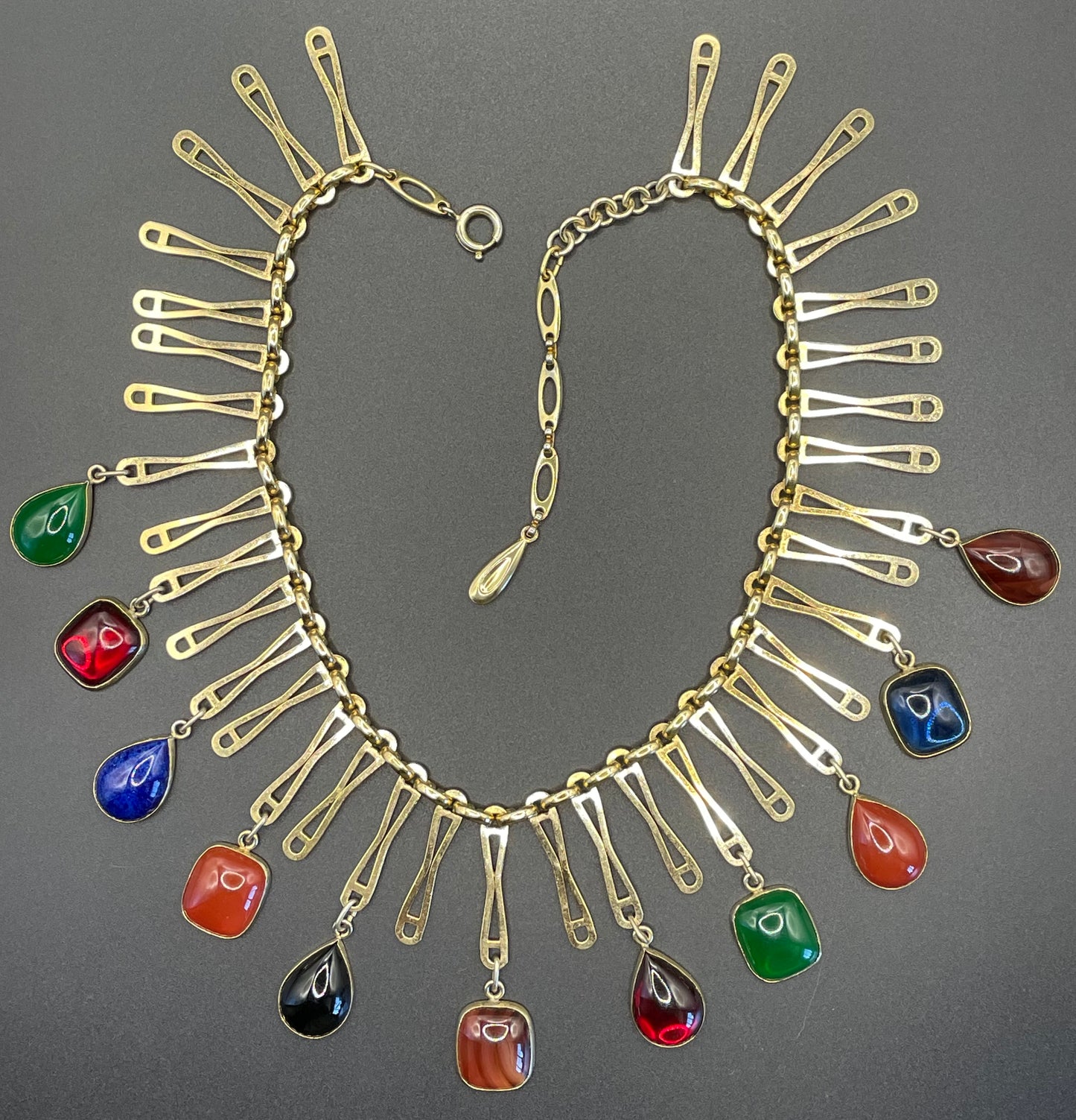 Beautiful vintage poured glass and rolled gold fringe necklace, jewels of India style