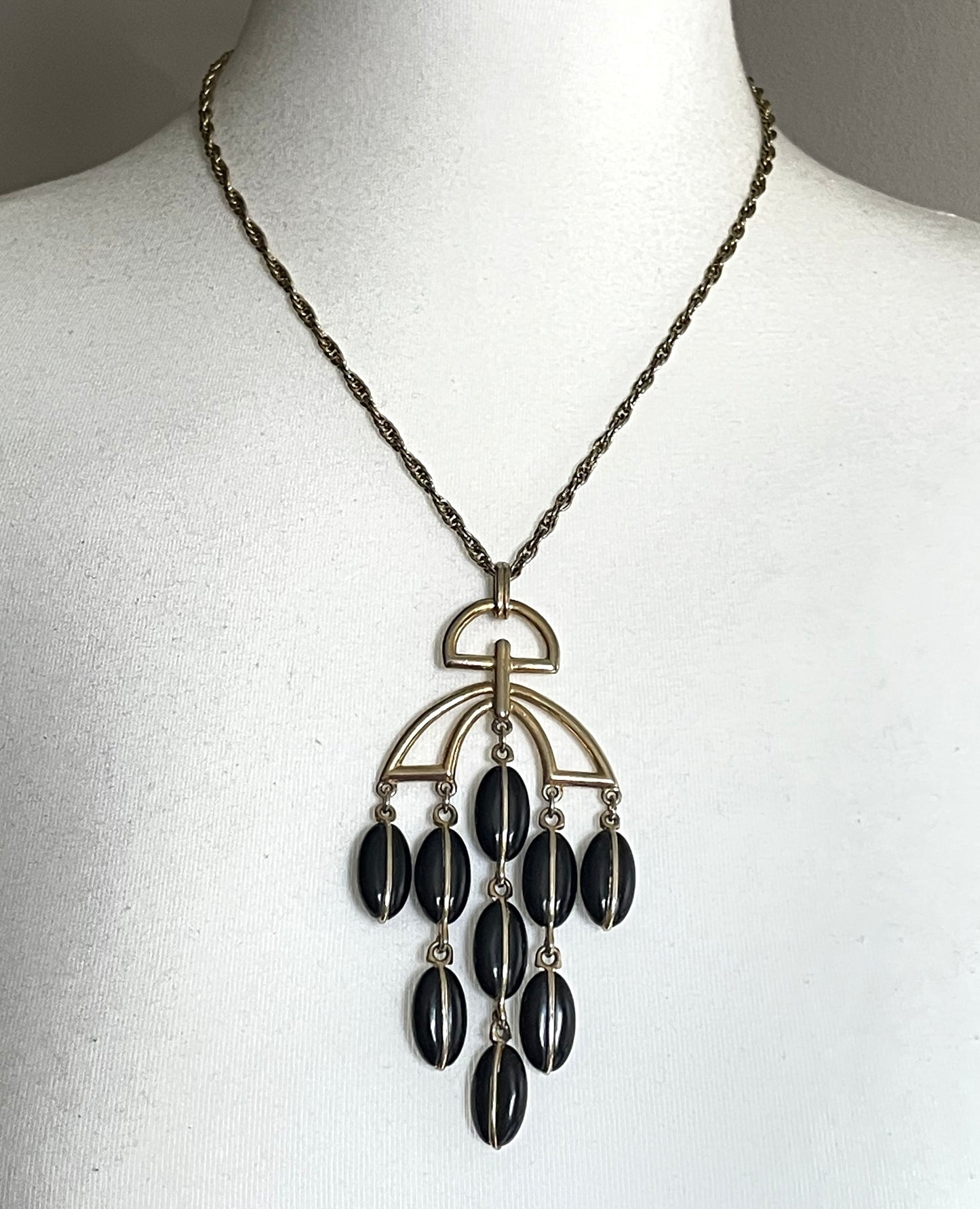 Vintage Trifari signed 1970s gold tone and black plastic / lucite bead disco chandelier pendant necklace and rope chain
