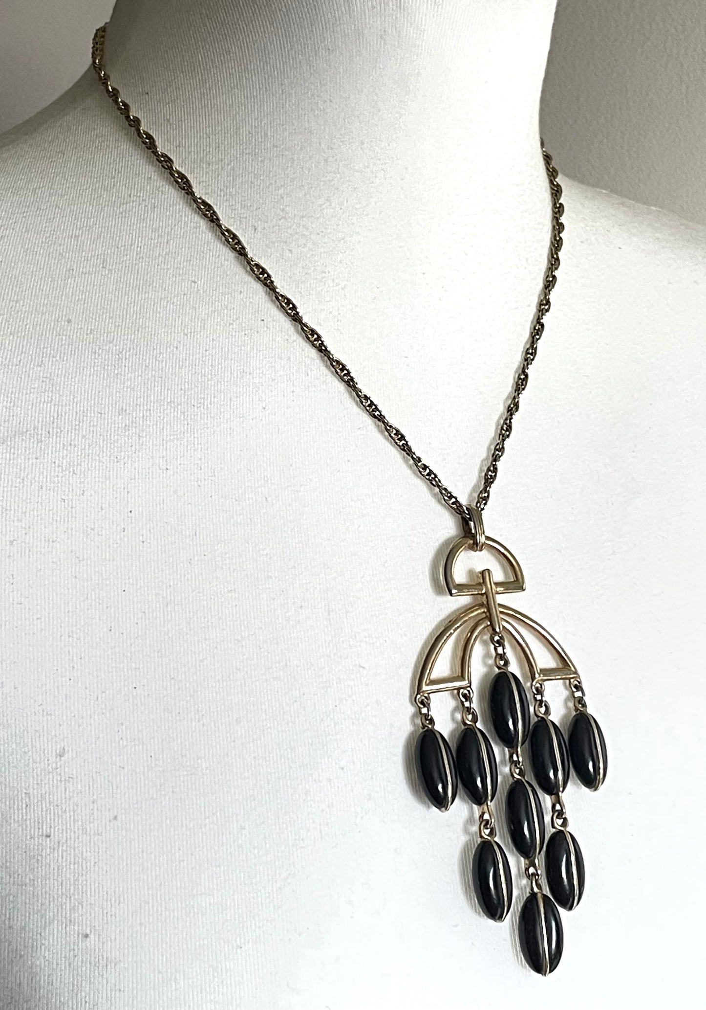 Vintage Trifari signed 1970s gold tone and black plastic / lucite bead disco chandelier pendant necklace and rope chain