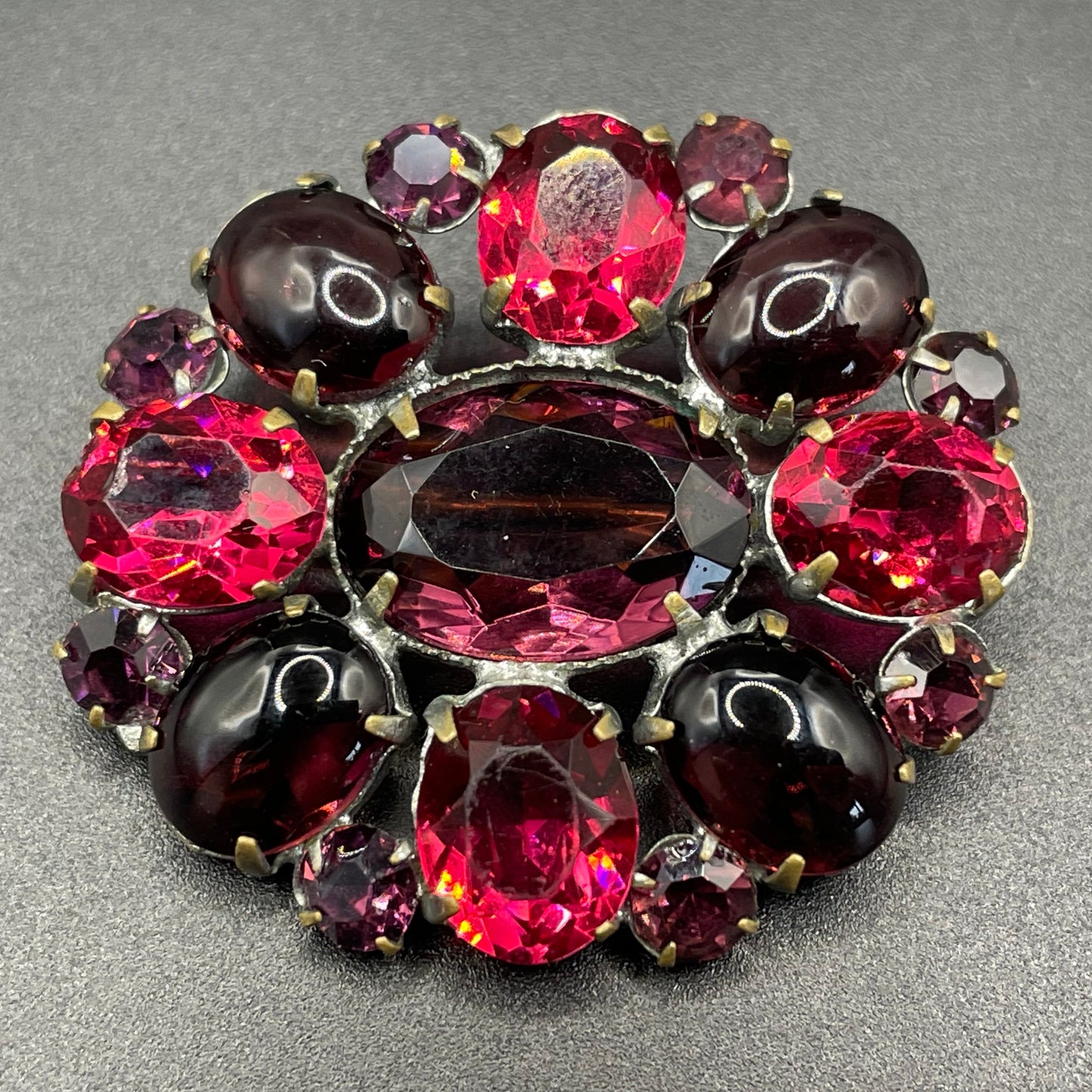 Vintage Art Deco Czech deep purple, violet and pink amethyst glass rhinestone and cabochon brooch pin, stones set open-backed