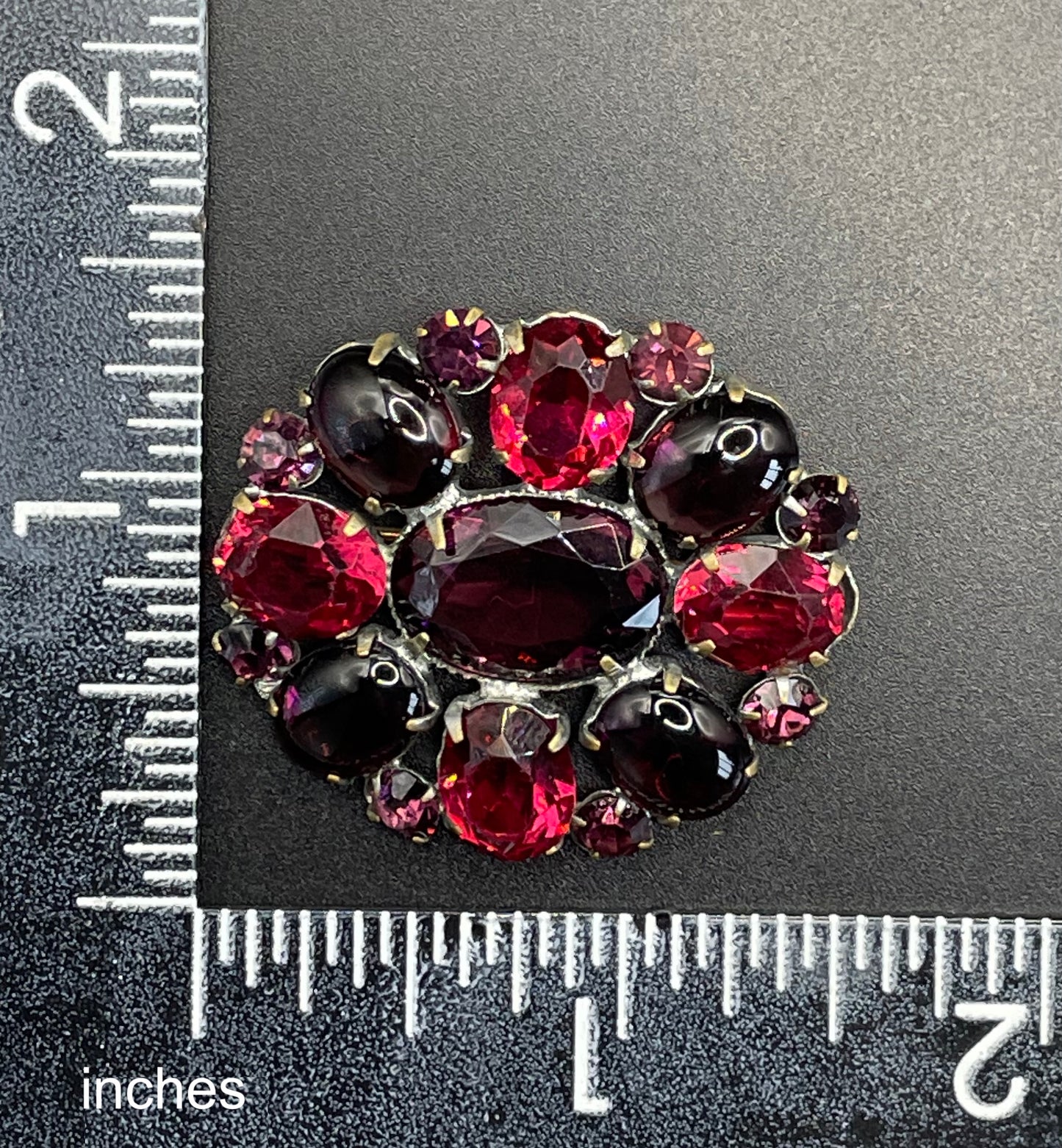 Vintage Art Deco Czech deep purple, violet and pink amethyst glass rhinestone and cabochon brooch pin, stones set open-backed