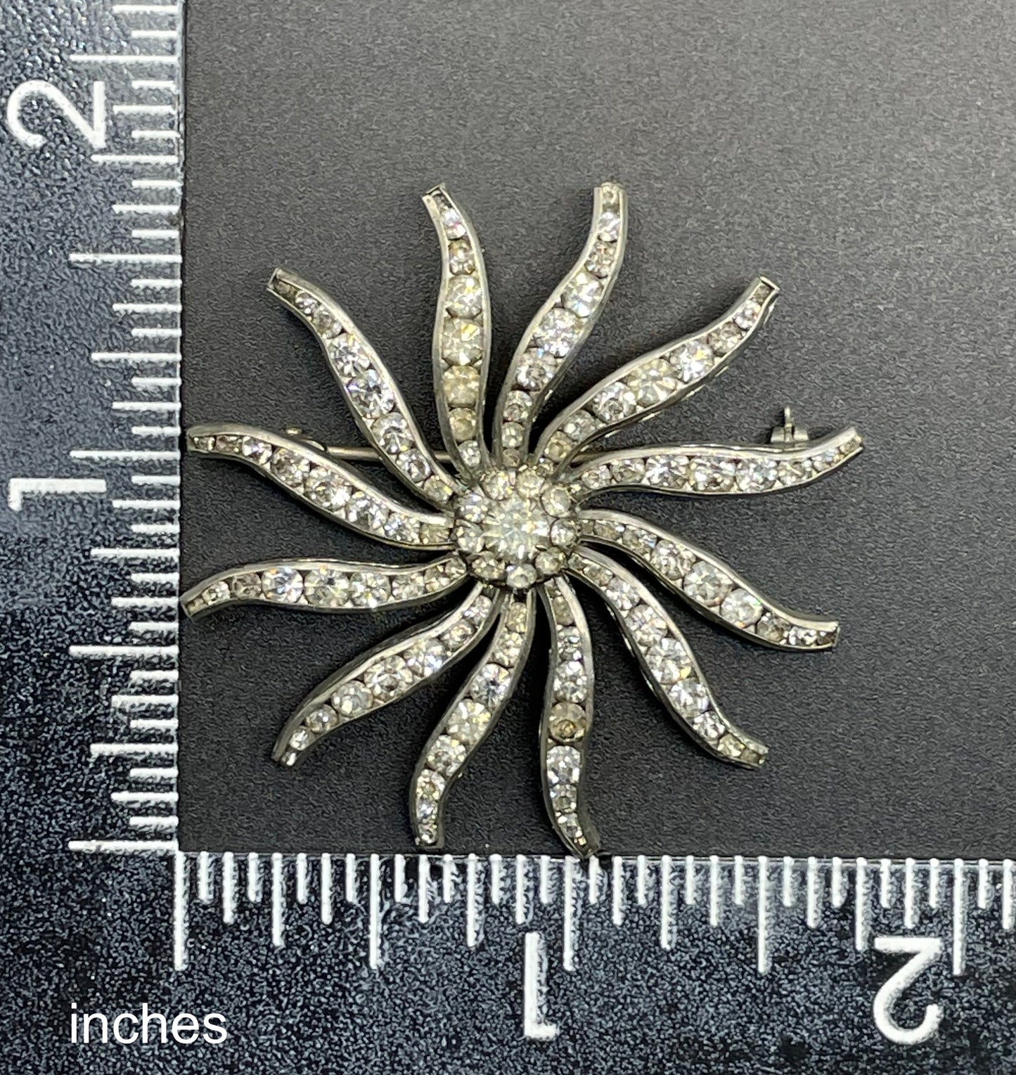 Vintage DRGM Schreiber & Hiller (but unsigned) Art Deco channel set paste clear rhinestone brooch - beautiful floral design