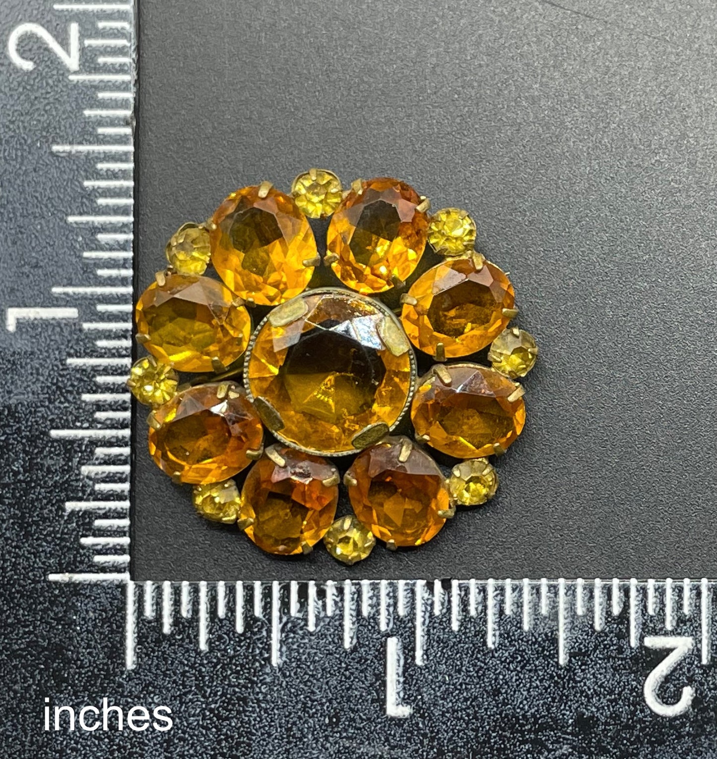 Vintage Art Deco citrine yellow glass rhinestone, open-backed, antique gold tone brooch pin, stunning sunshine colour