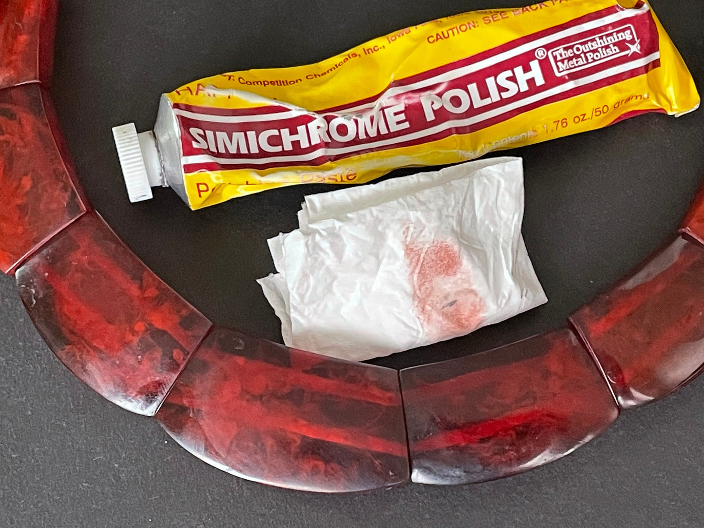 Vintage cherry red Bakelite (verified) Art Deco 1930s collar necklace