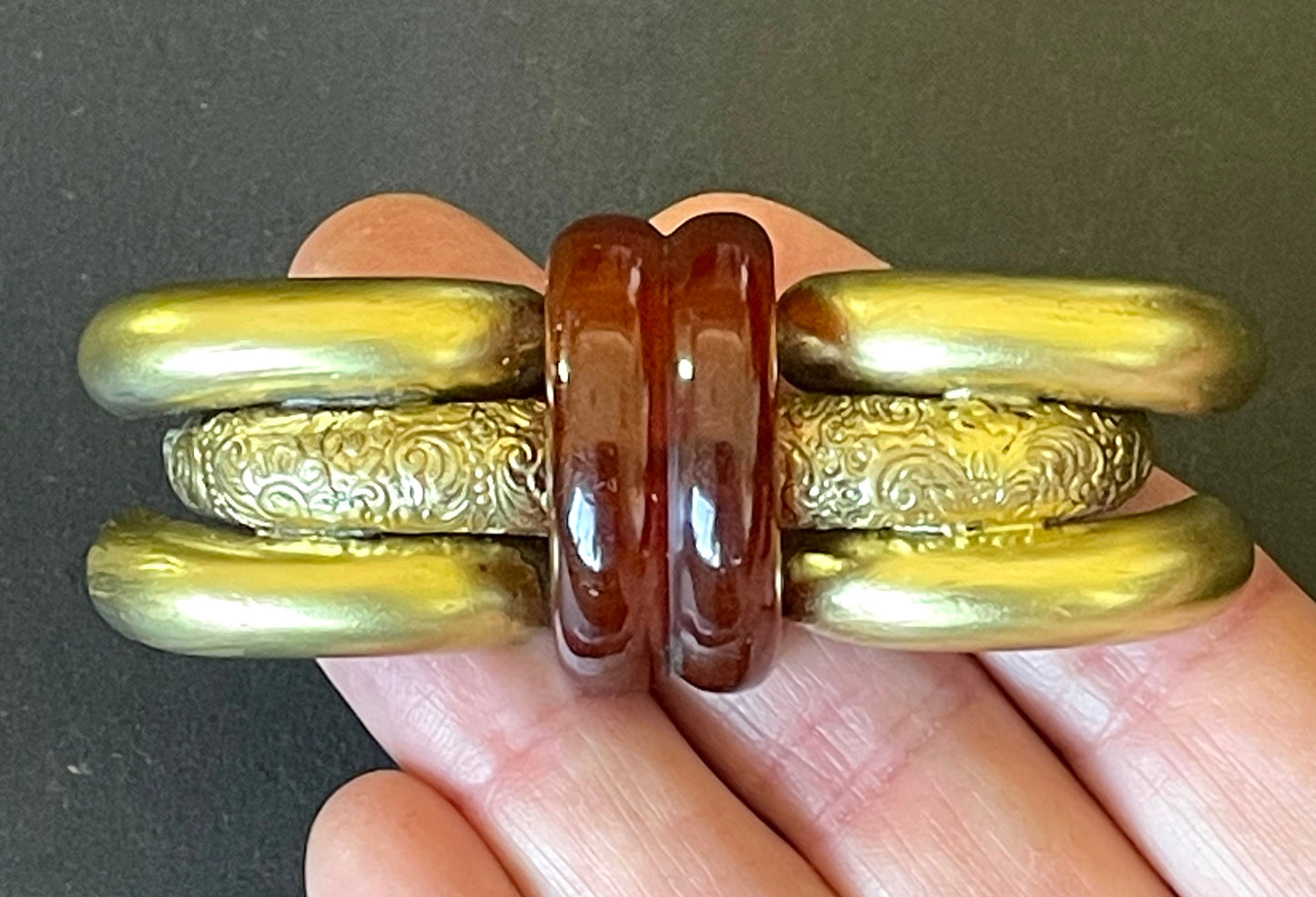 Large vintage rootbeer Bakelite (verified) and gold tone pinchbeck ? Art Deco machine age geometric brooch, classic 1930s design