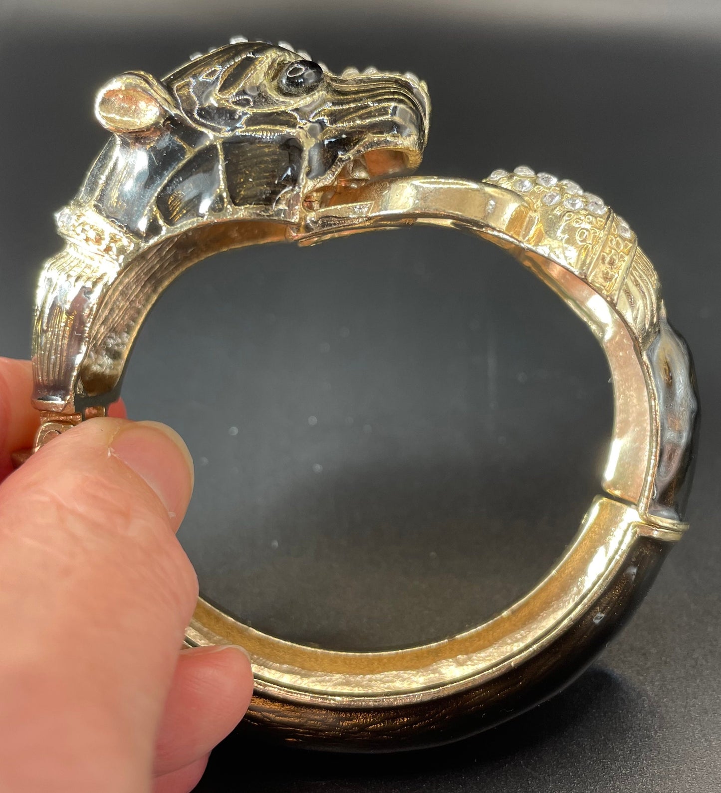 Large vintage leopard / panther bangle, gold tone, black enamel, rhinestones, very like Ciner foo dog or Kenneth Jay Lane bangles