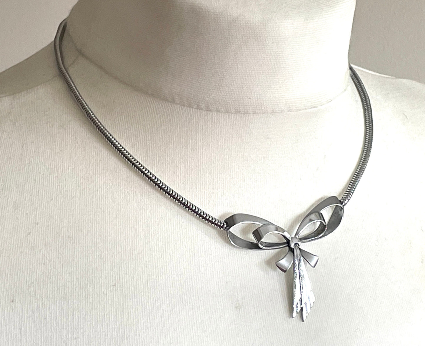 Vintage Jakob Bengel Art Deco machine age chrome snake chain bow necklace