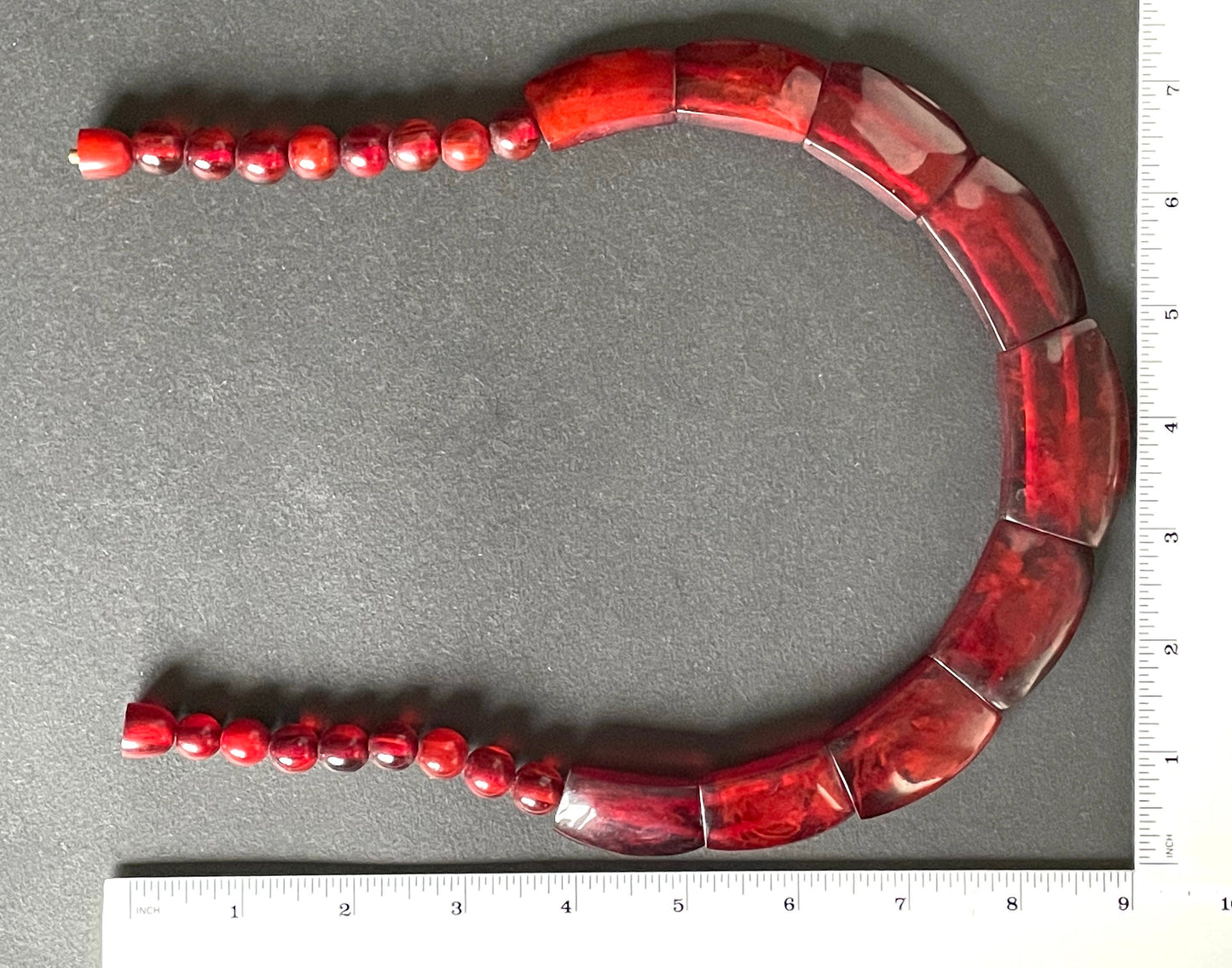Vintage cherry red Bakelite (verified) Art Deco 1930s collar necklace