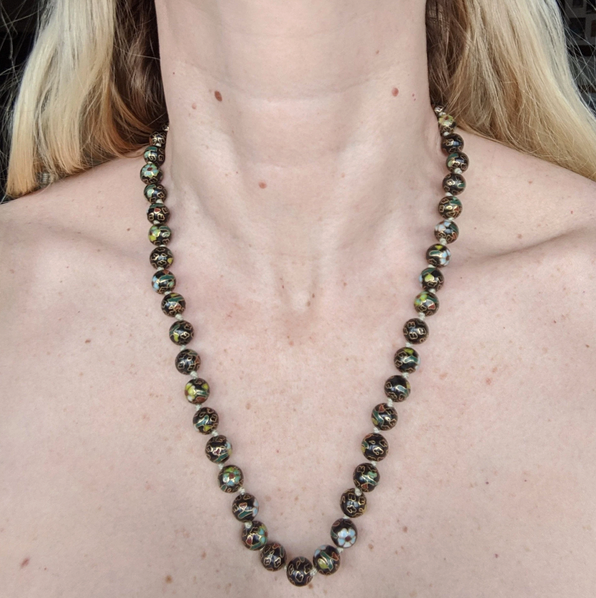 Vintage Chinese cloisonné Art Deco gold, black bead necklace with matching cloisonné hinged bangle with push-in clasp, demi-parure / set
