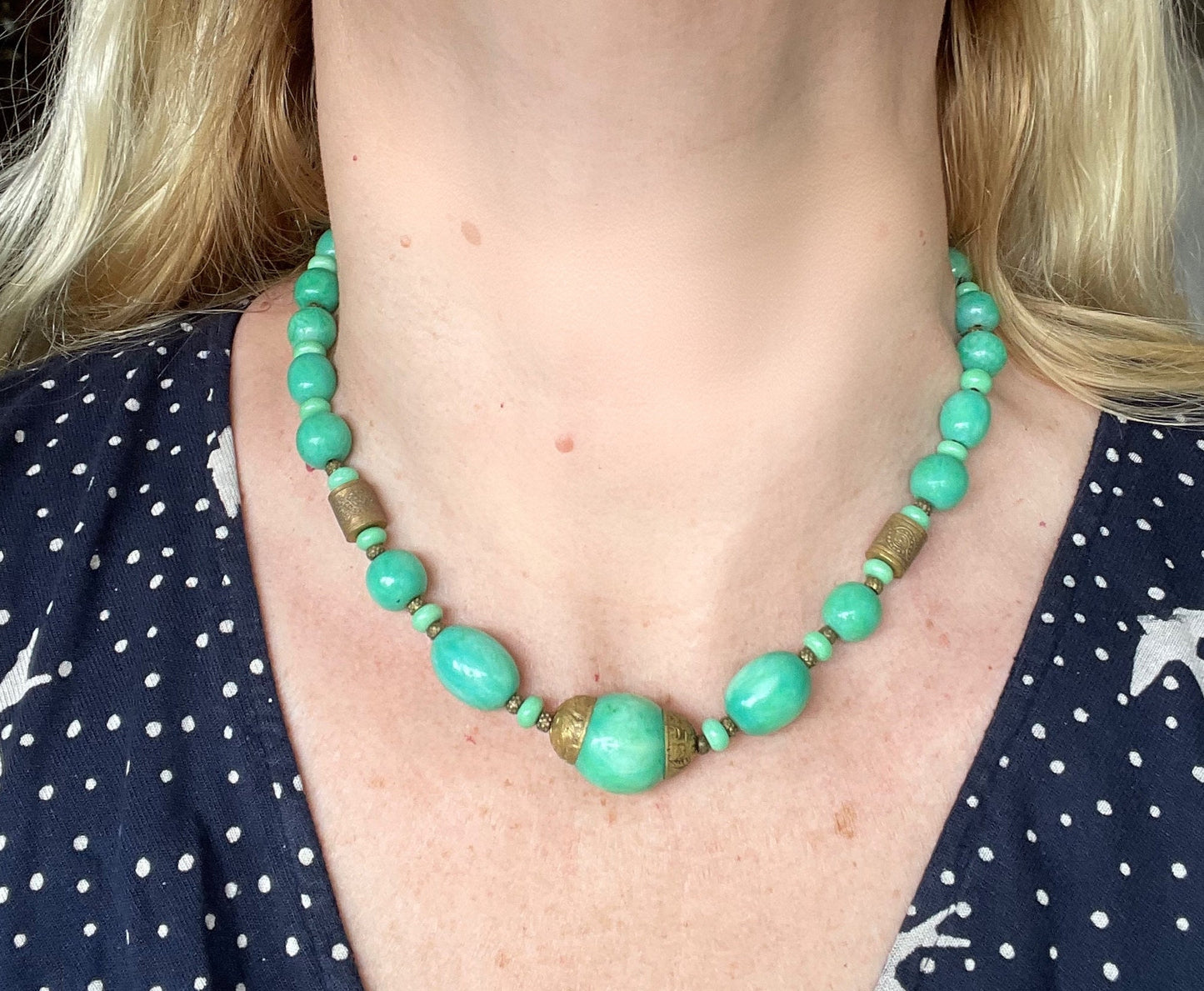 Vintage Louis Rousselet Art Deco green Peking style glass and ornate gold tone bead necklace, Made in France beehive clasp, foxtail chain