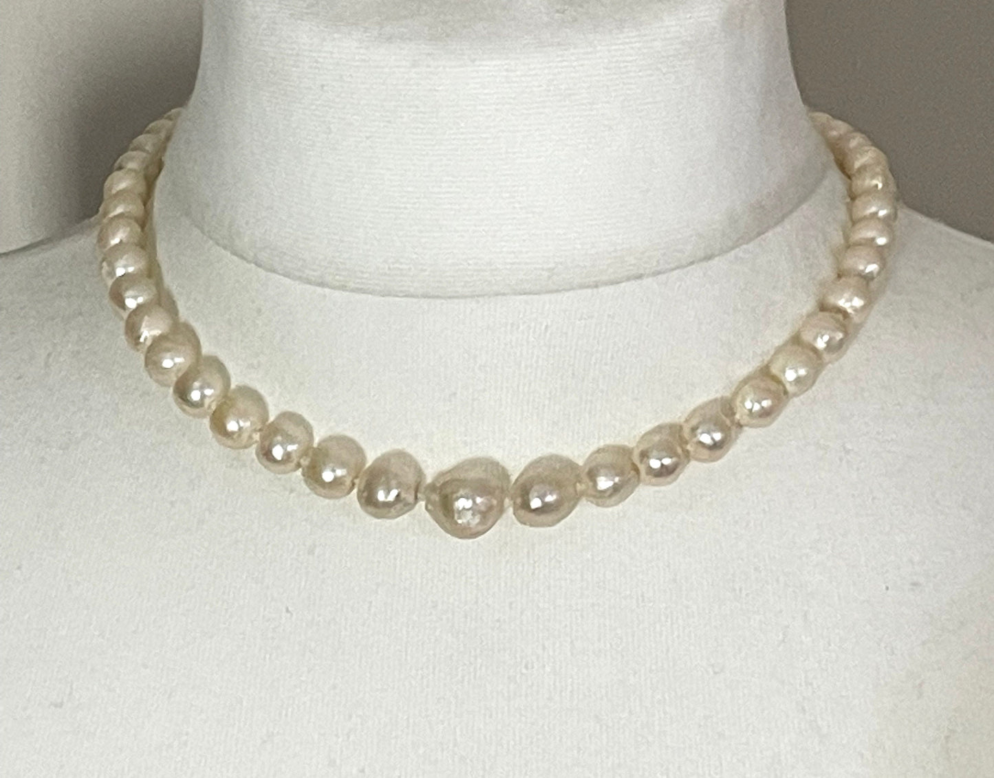 Antique real cultured baroque pearl necklace, large and graduated in size, hand-knotted, in jeweller's box, pretty sterling silver clasp 30 grams