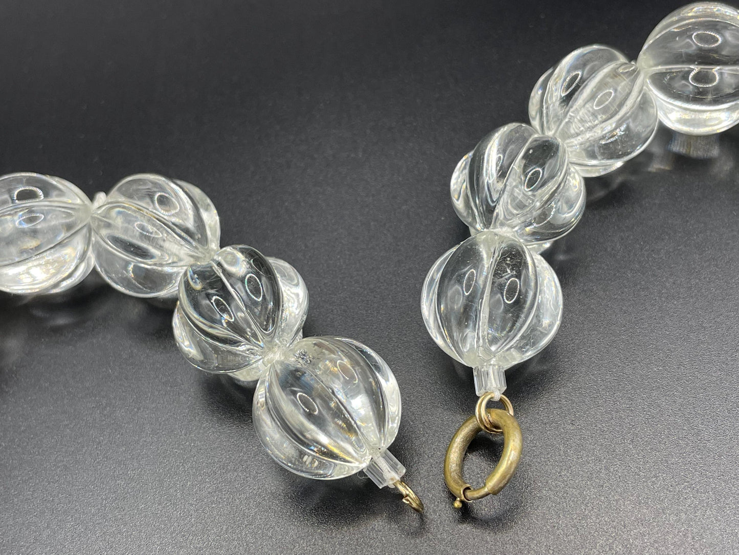 Vintage heavy Art Deco carved rock crystal or poured glass melon / pumpkin bead necklace, hand knotted, beautiful large beads