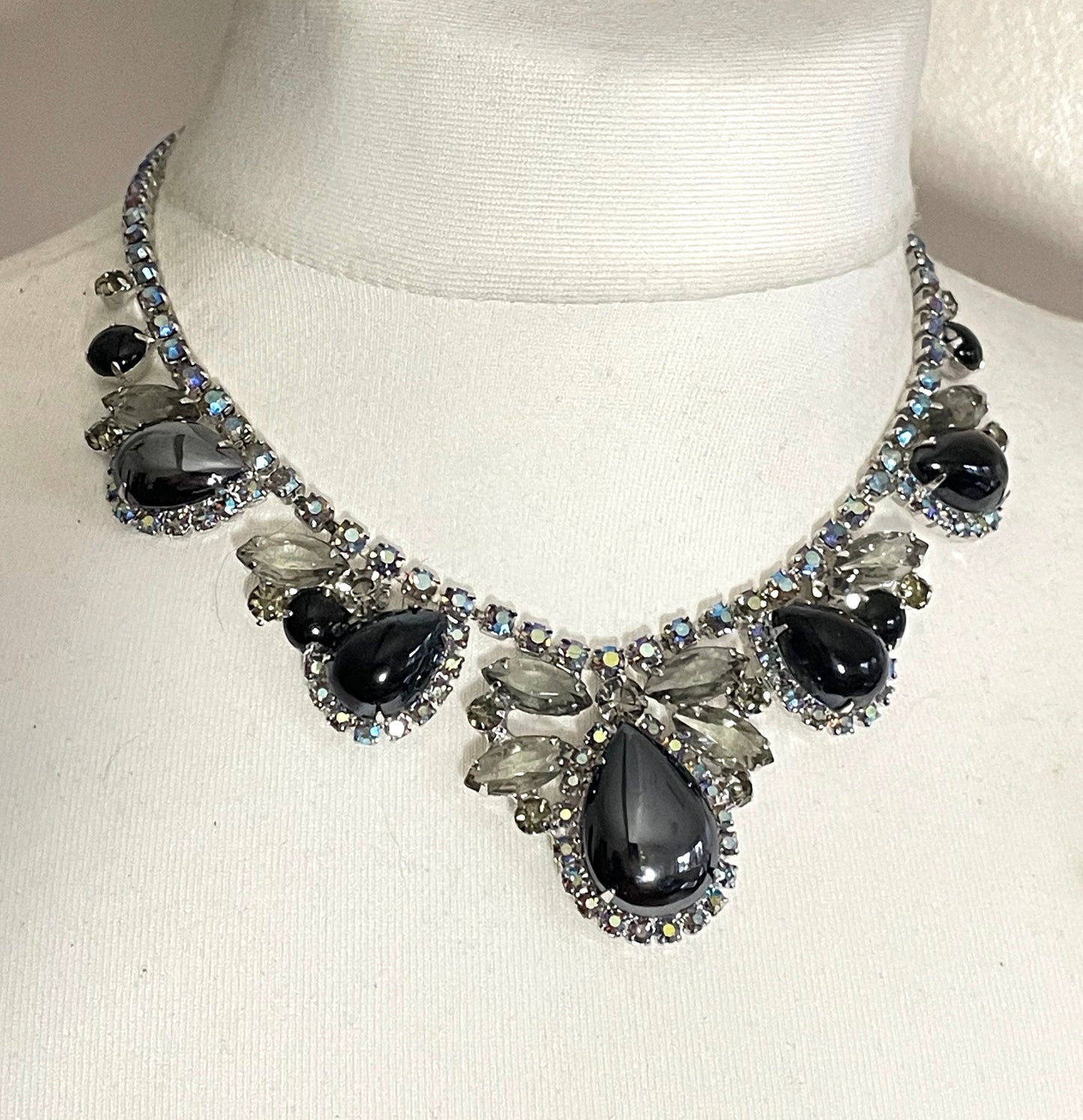 Vintage Juliana Delizza and Elster (D&E) 'black diamond' haematite glass cabochon necklace and clip on earrings with aurora borealis stones