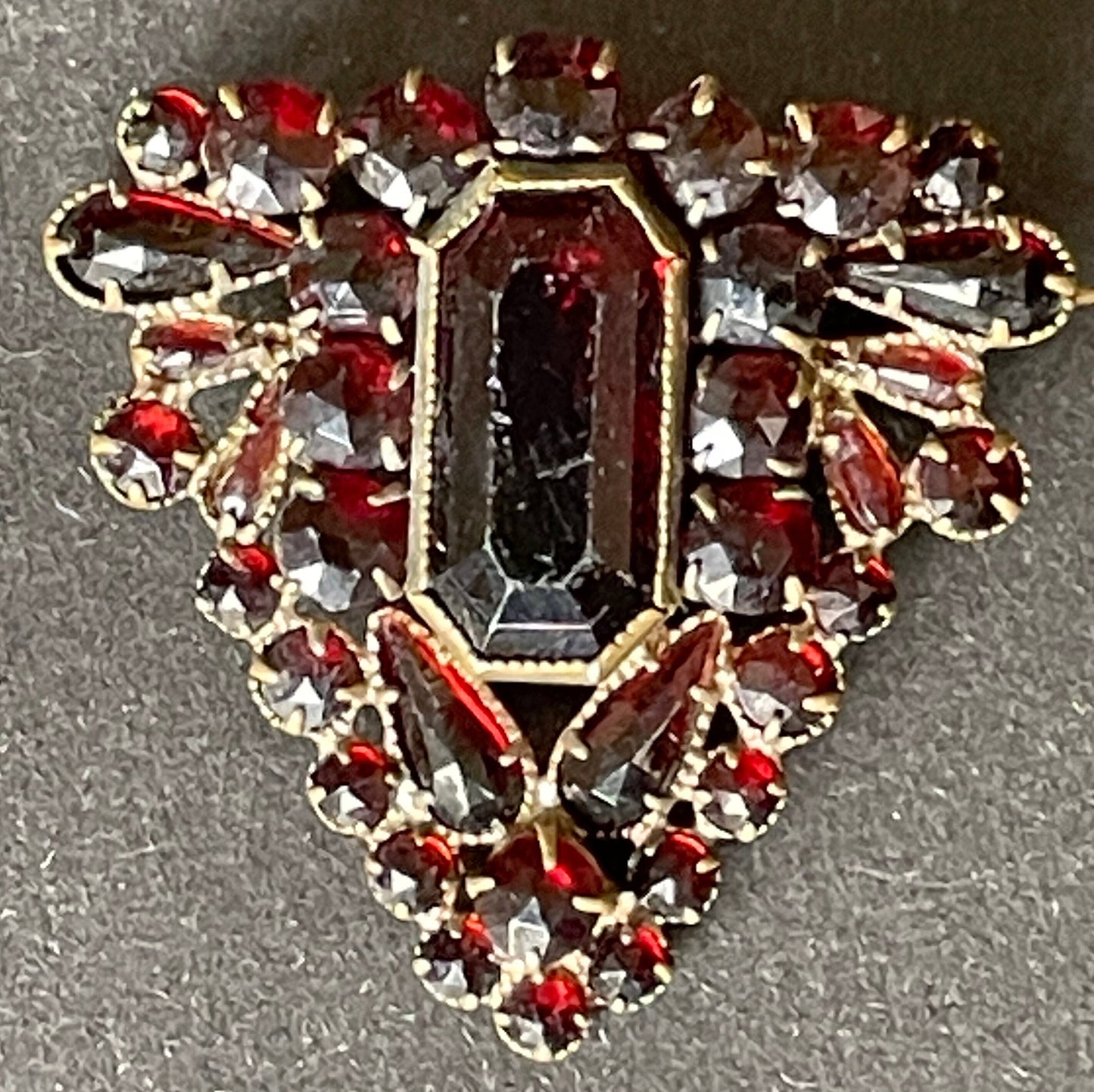 Large vintage / antique Bohemian garnet brooch, different shaped stones set in gold tone, early Art Deco period 1920s