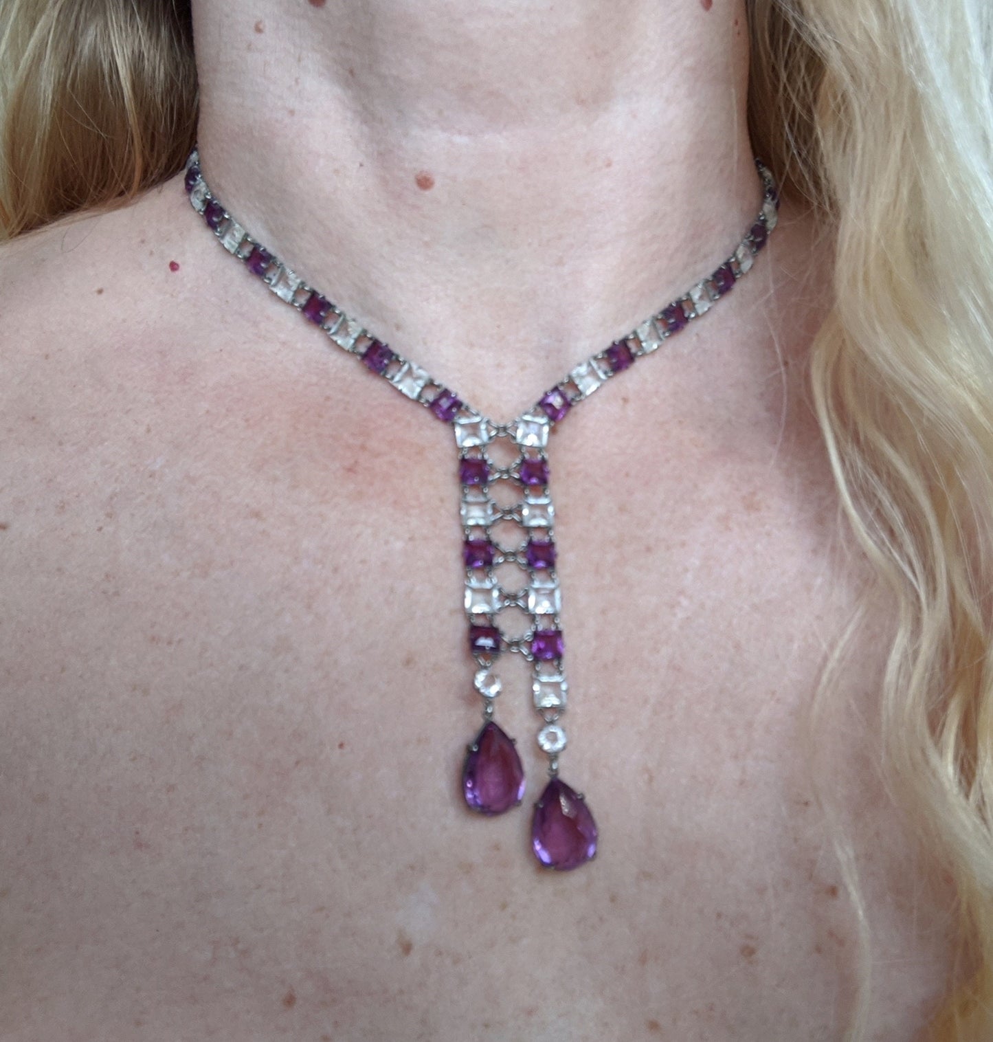 Vintage Art Deco clear & amethyst purple paste silver tone riviere negligee necklace with open backed bezel set square rhinestones