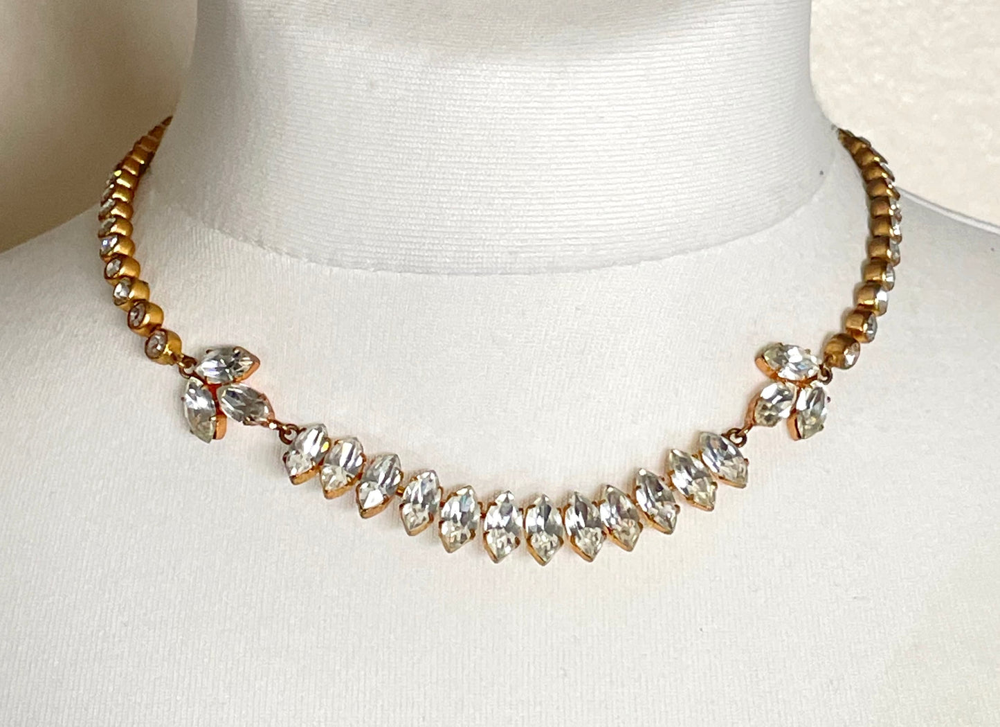 Vintage Art Deco Czech clear crystal paste and gold tone necklace, clear collet set rhinestone riviere with pretty marquise cut stones