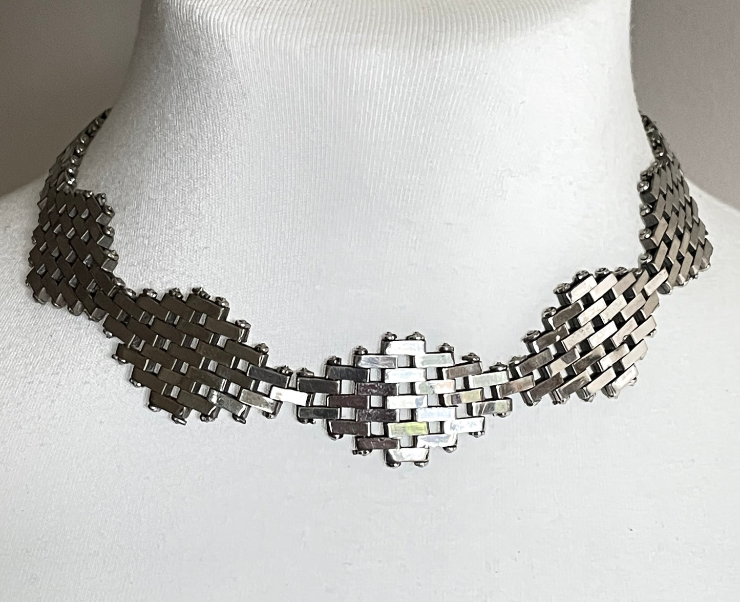 Vintage Jakob Bengel Art Deco brickwork / mauerwerk machine age shiny tone chrome choker necklace, classic geometric design