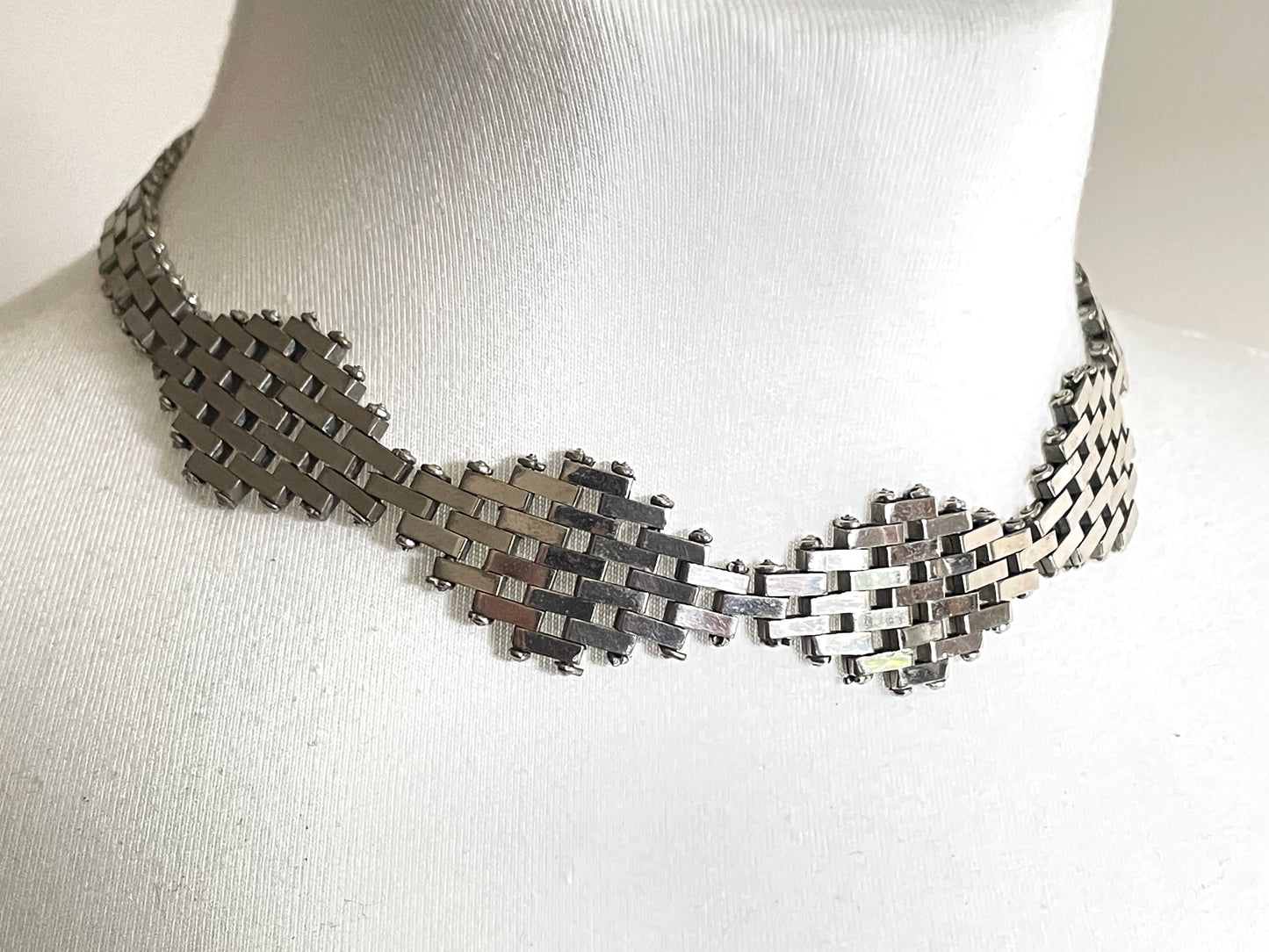 Vintage Jakob Bengel Art Deco brickwork / mauerwerk machine age shiny tone chrome choker necklace, classic geometric design