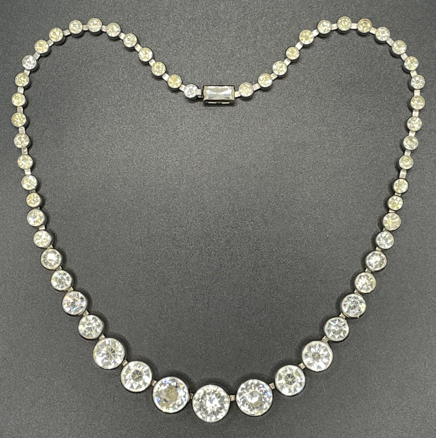 Vintage Art Deco Czech crystal paste rhinestone and silver tone riviere necklace, classic and beautiful, graduated and large stones