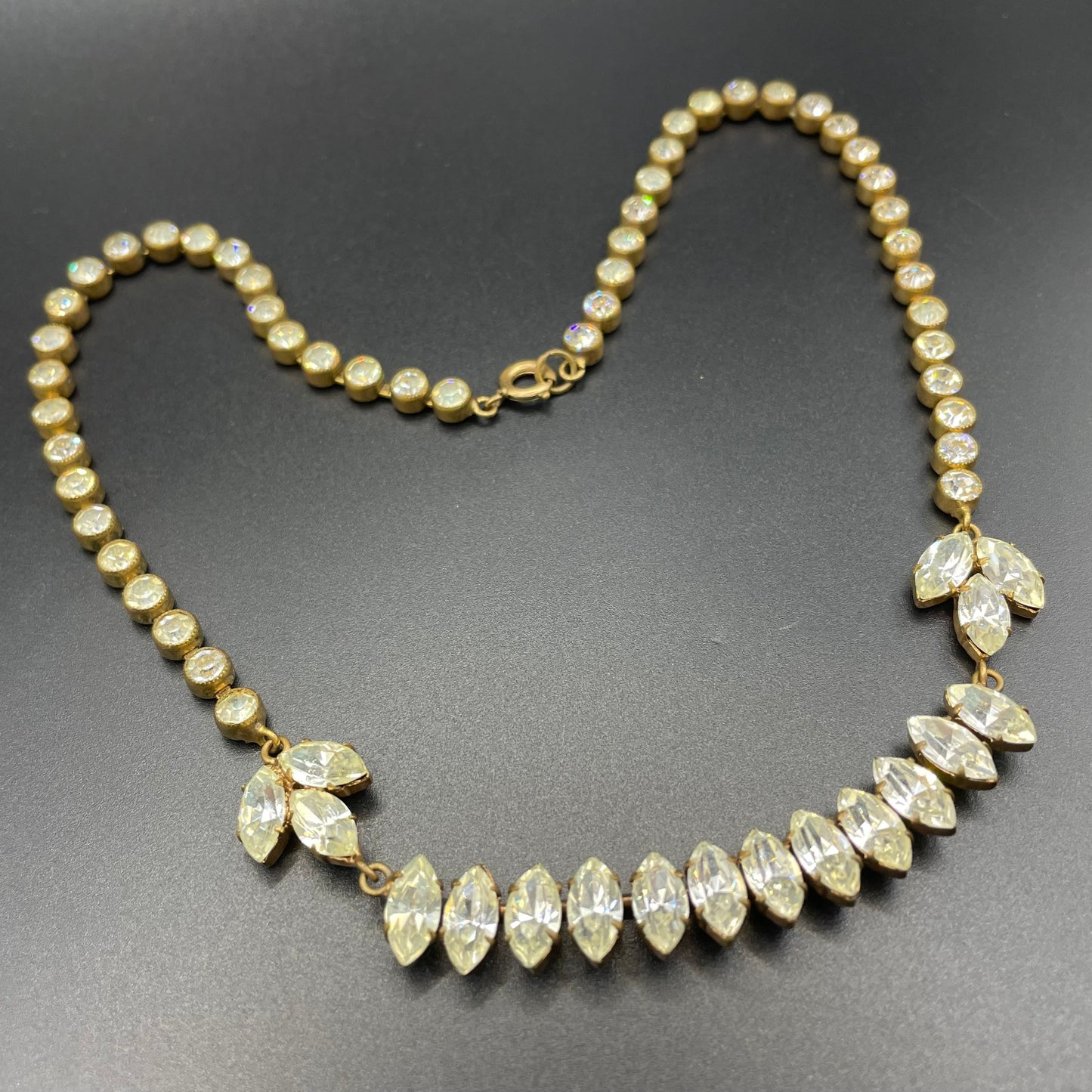 Vintage Art Deco Czech clear crystal paste and gold tone necklace, clear collet set rhinestone riviere with pretty marquise cut stones
