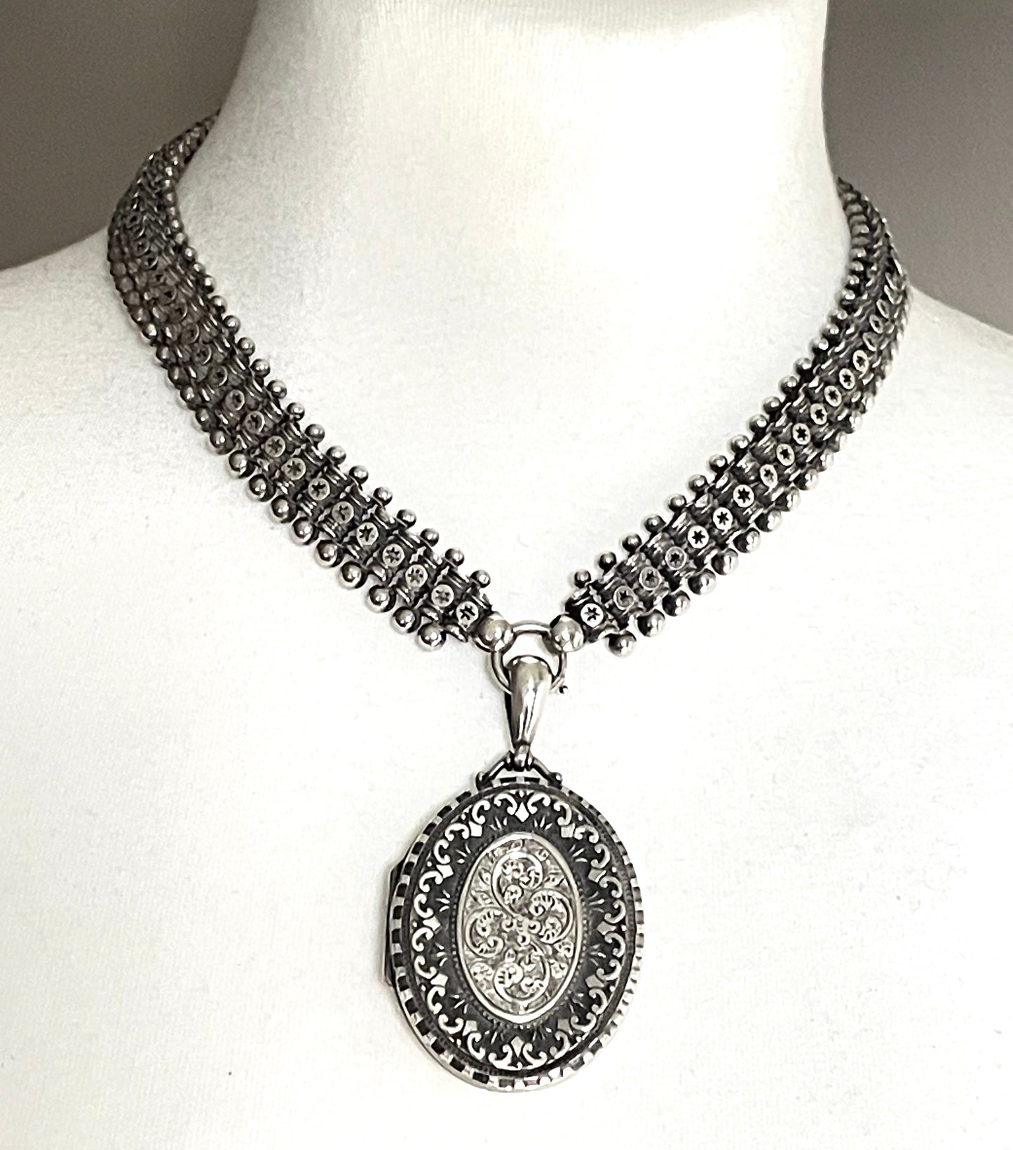 Antique Victorian sterling silver (tested) heavy bookchain necklace with large oval locket, beautiful engraving, 61 grams