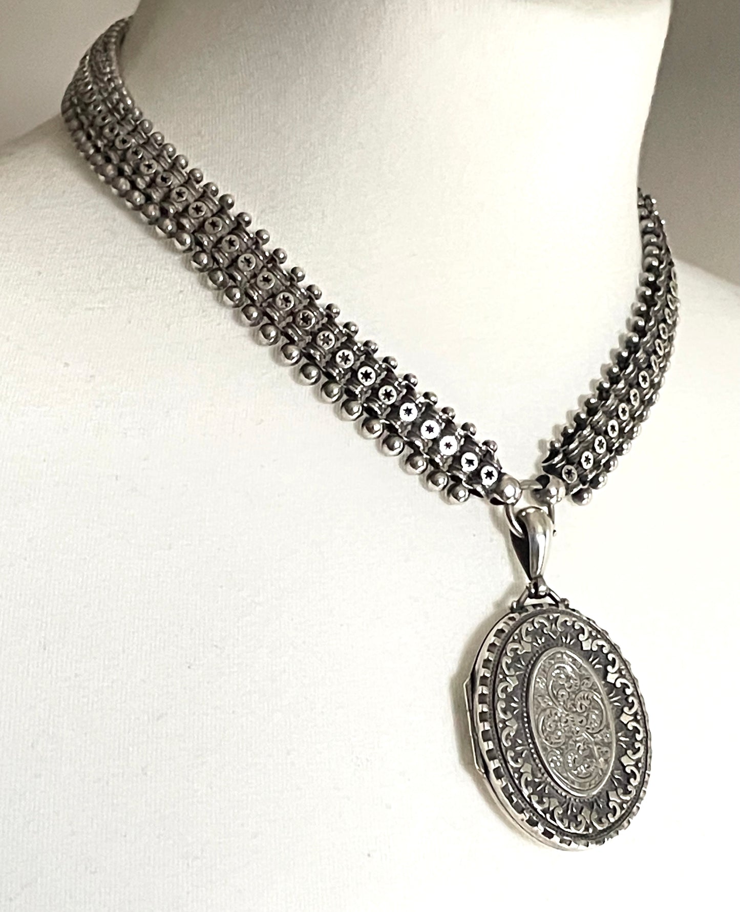 Antique Victorian sterling silver (tested) heavy bookchain necklace with large oval locket, beautiful engraving, 61 grams