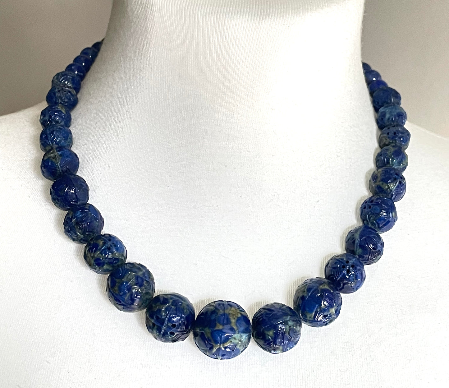 Vintage moulded / pressed blue faux lapis lazuli glass bead necklace