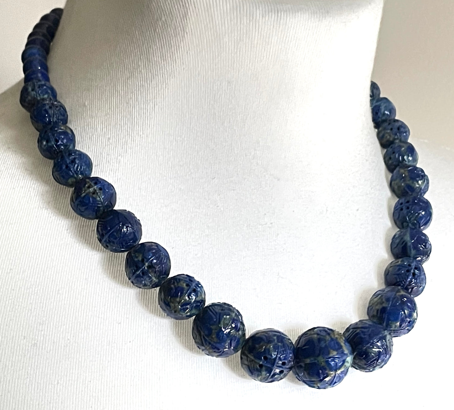 Vintage moulded / pressed blue faux lapis lazuli glass bead necklace