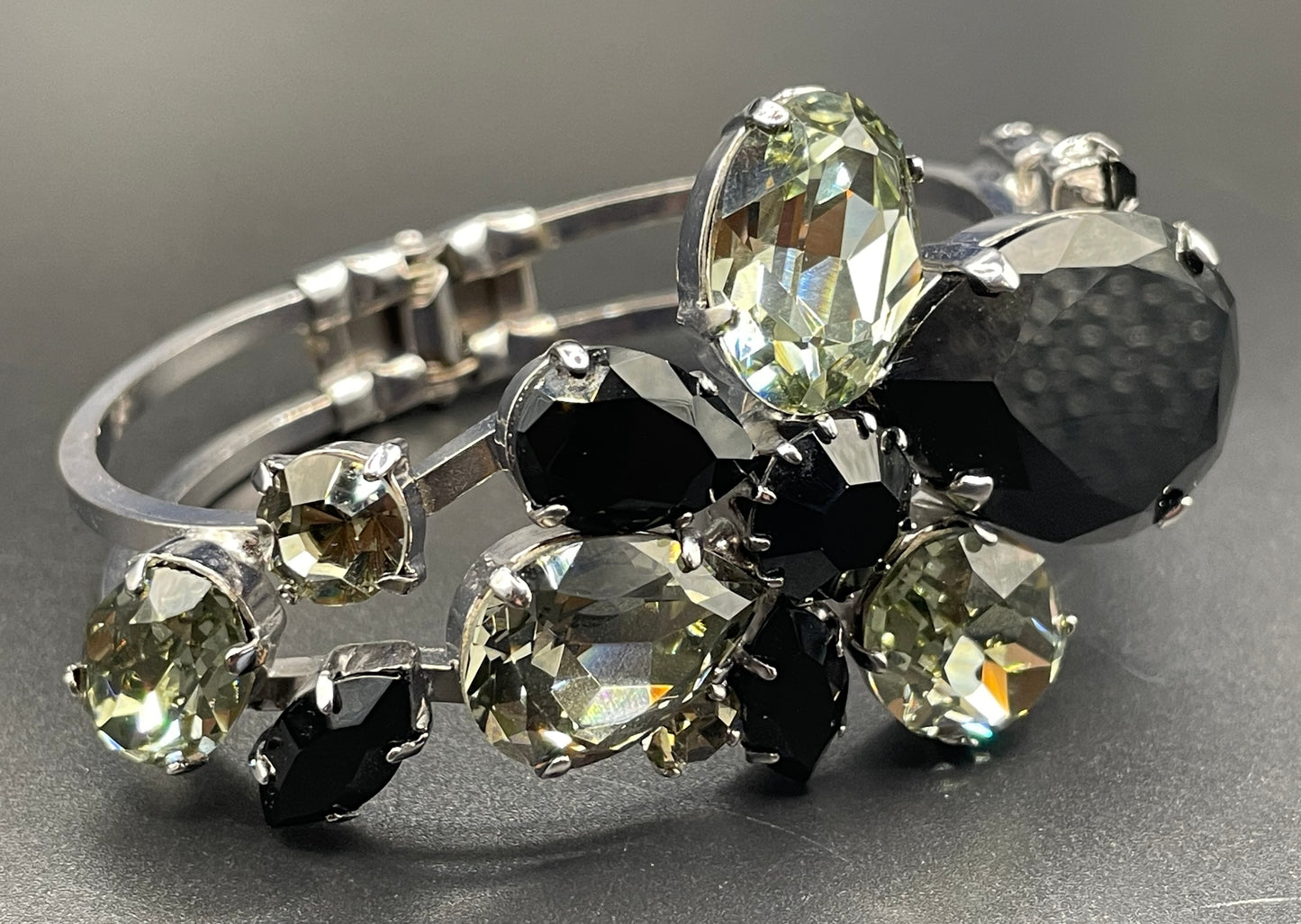 Vintage Juliana Delizza and Elster (D&E) black and grey green glass rhinestone and silver tone clamper bangle