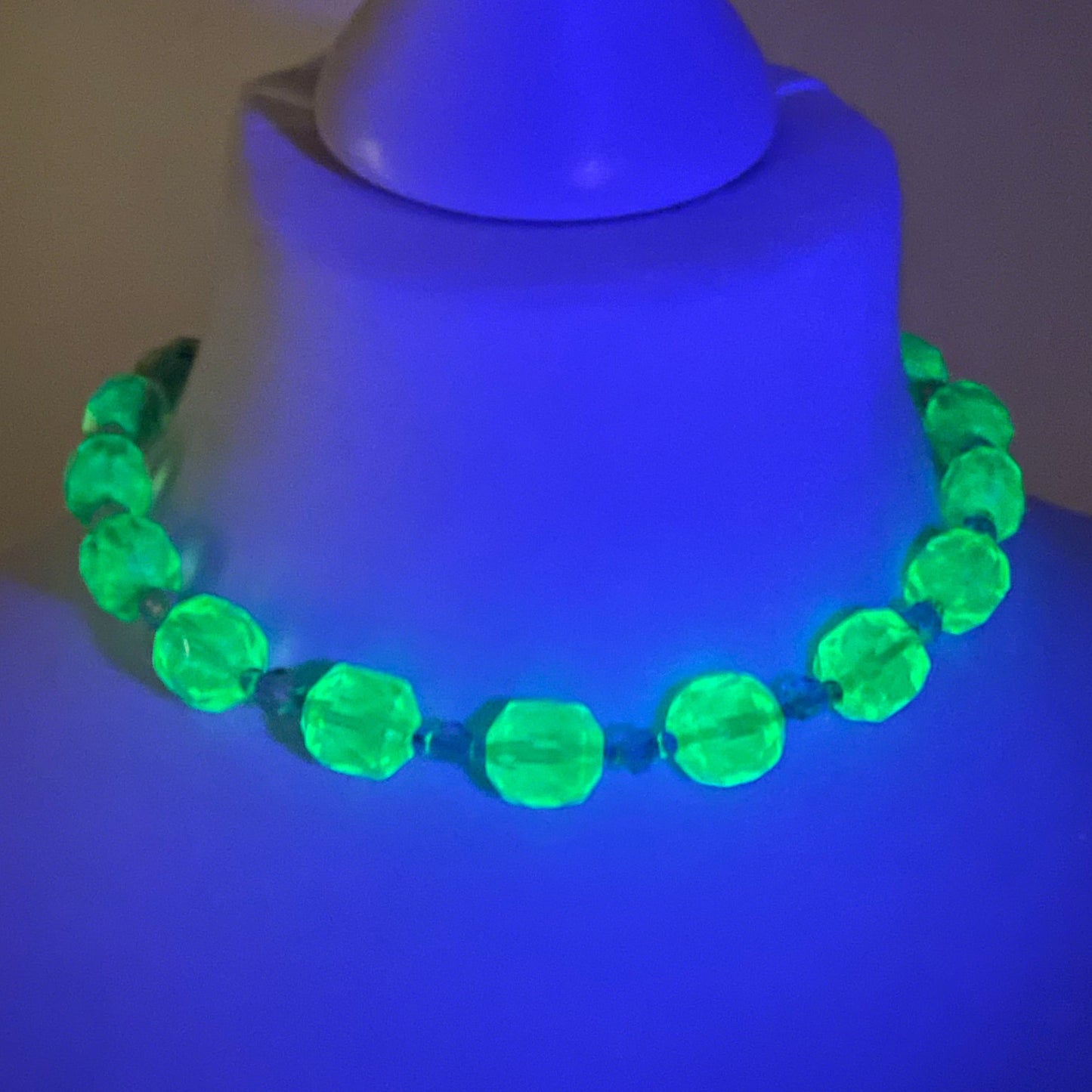 Vintage uranium glass and clear faceted crystal bead Art Deco necklace - fabulous apple green beads that glow under UV light