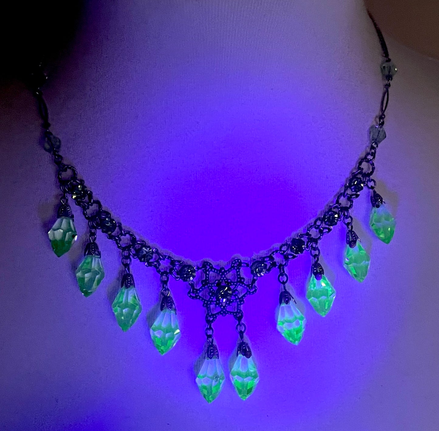 Vintage uranium glass drop and green faceted crystal Art Deco fringe necklace - fabulous beads that glow under UV light
