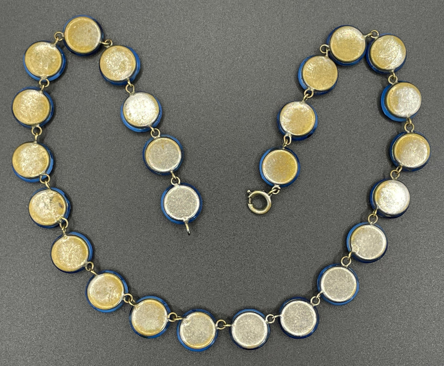Vintage Art Deco bright blue glass faux lapis lazuli cabochon riviere necklace