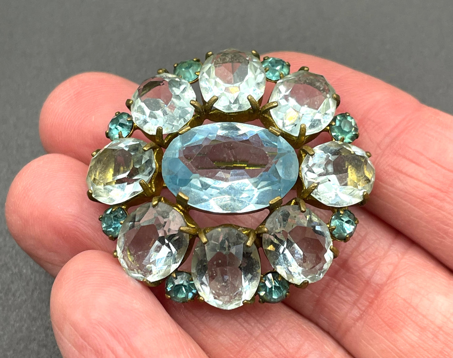 Vintage Art Deco two shades of very pale aqua blue glass rhinestone, open-backed, gold tone brooch pin, stunning colour