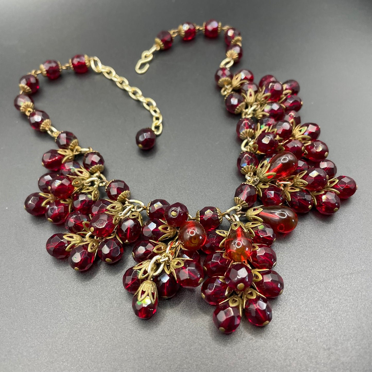 Vintage Art Deco garnet red crystal glass bead fringe necklace, beautiful deep red glass clusters, choker length
