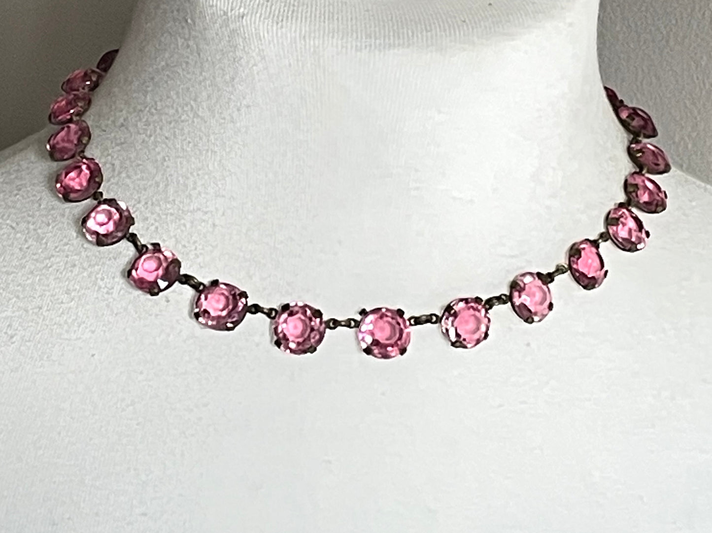 Vintage Art Deco bezel set gorgeous ruby pink crystal riviere choker necklace, open-backed rhinestones