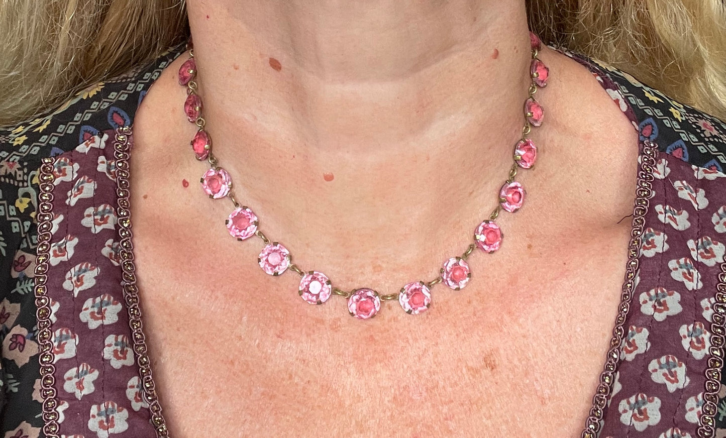 Vintage Art Deco bezel set gorgeous ruby pink crystal riviere choker necklace, open-backed rhinestones